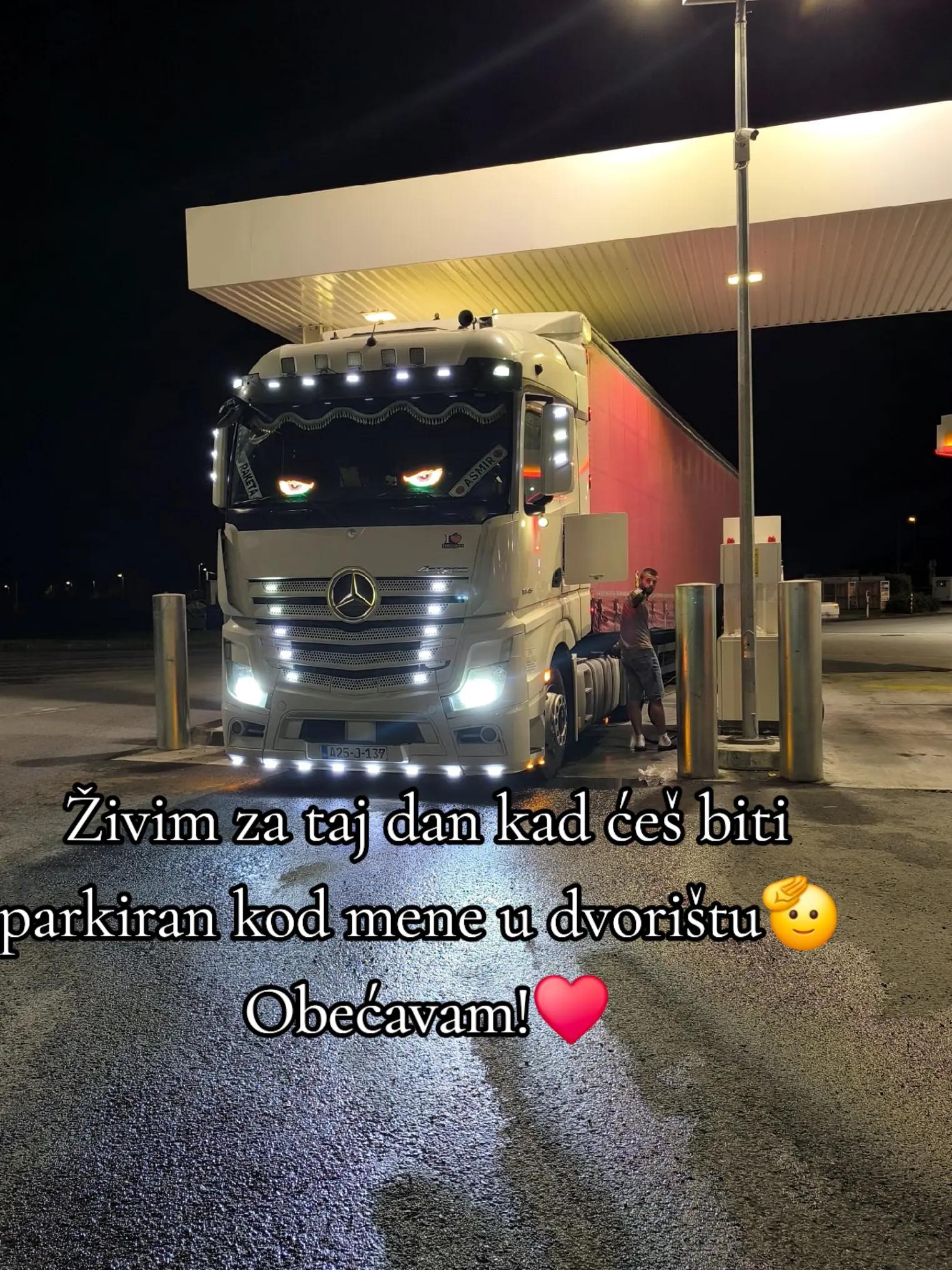 @&Scaron;meker ✌️✌