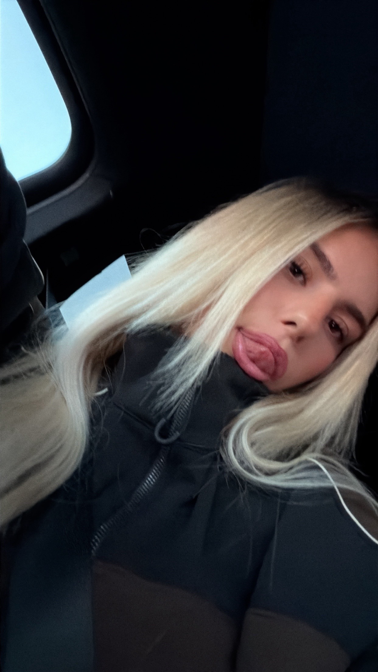 @Sofia