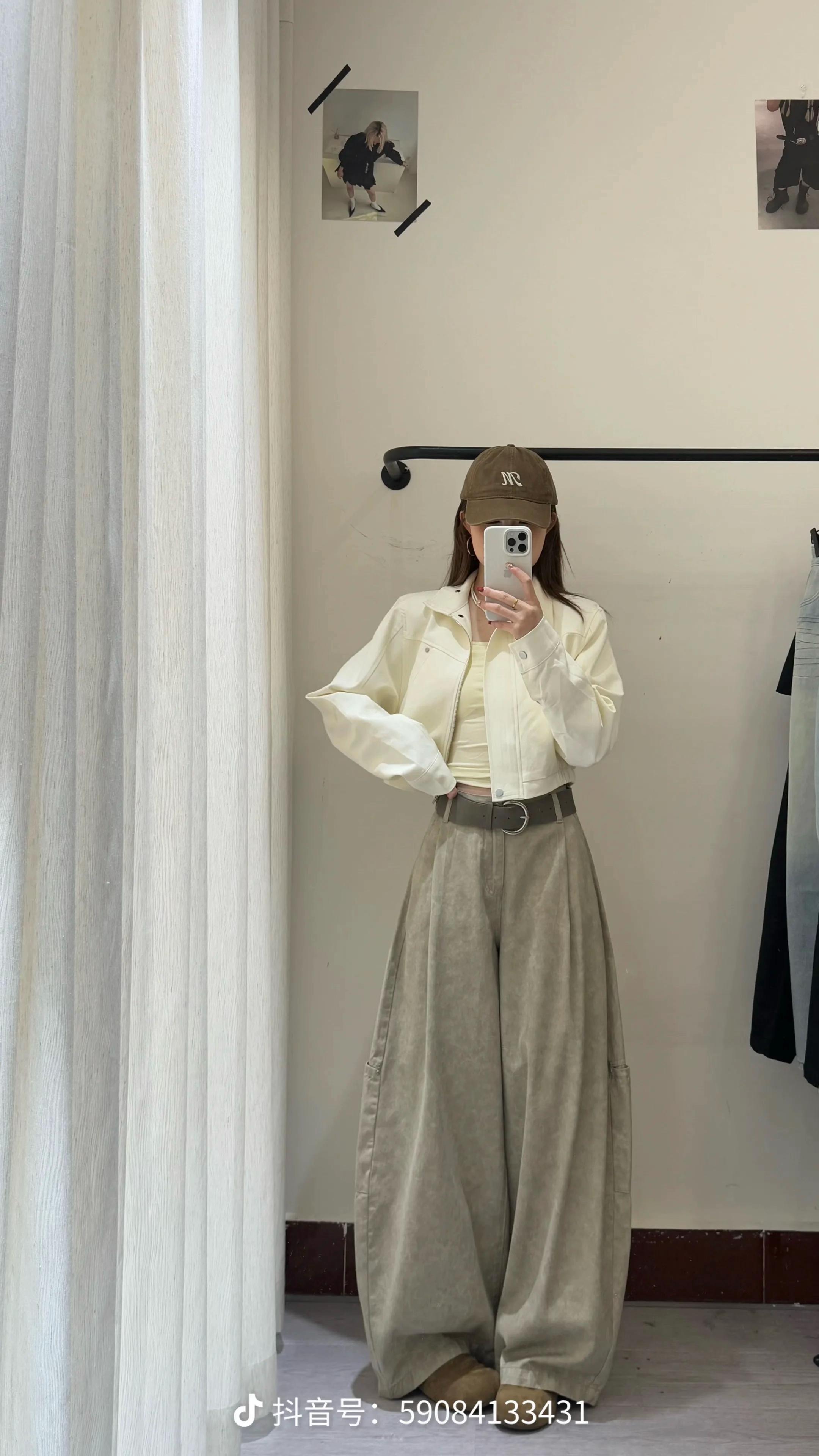 @outfitss ๐