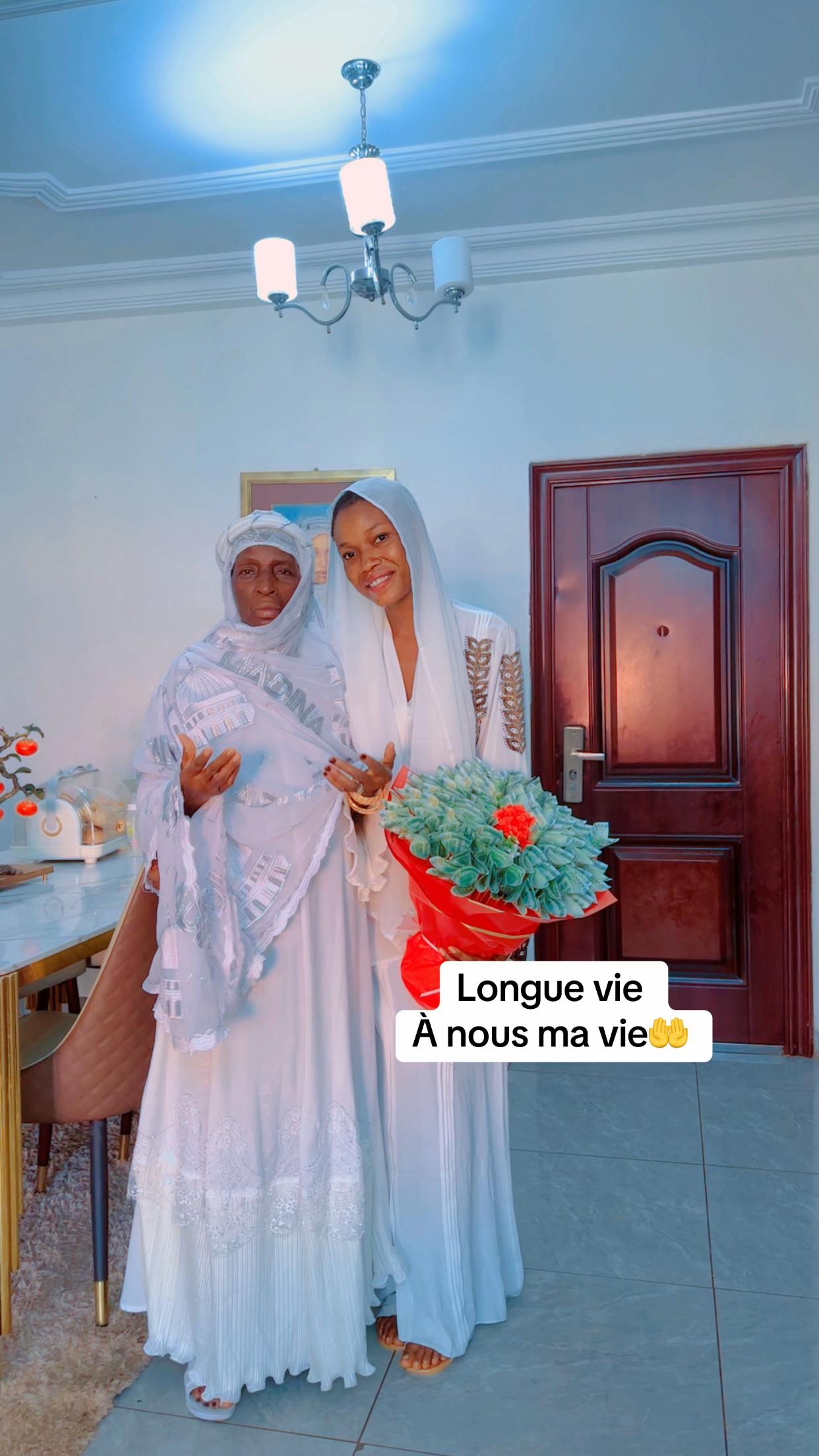 @A&iuml;cha ke&iuml;ta 🇬🇳🇫🇷
