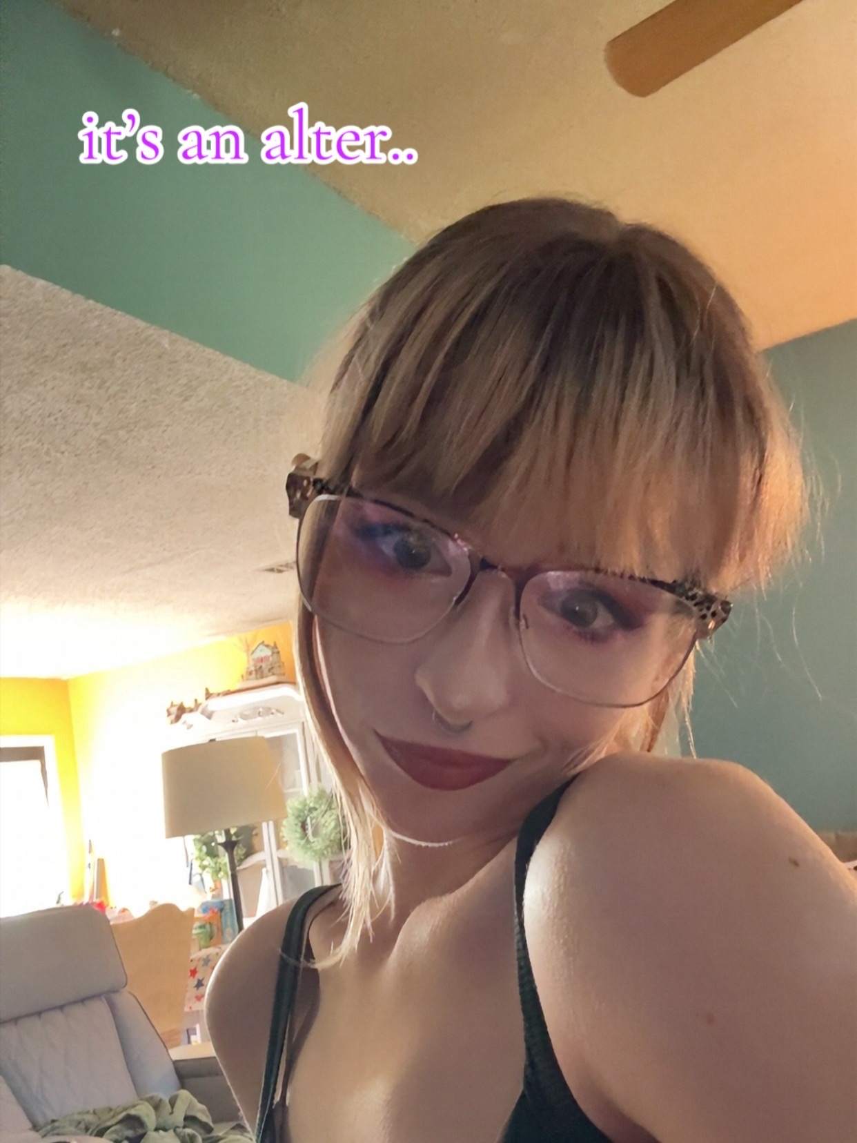 @|~ LyLy ~| HE/THEM