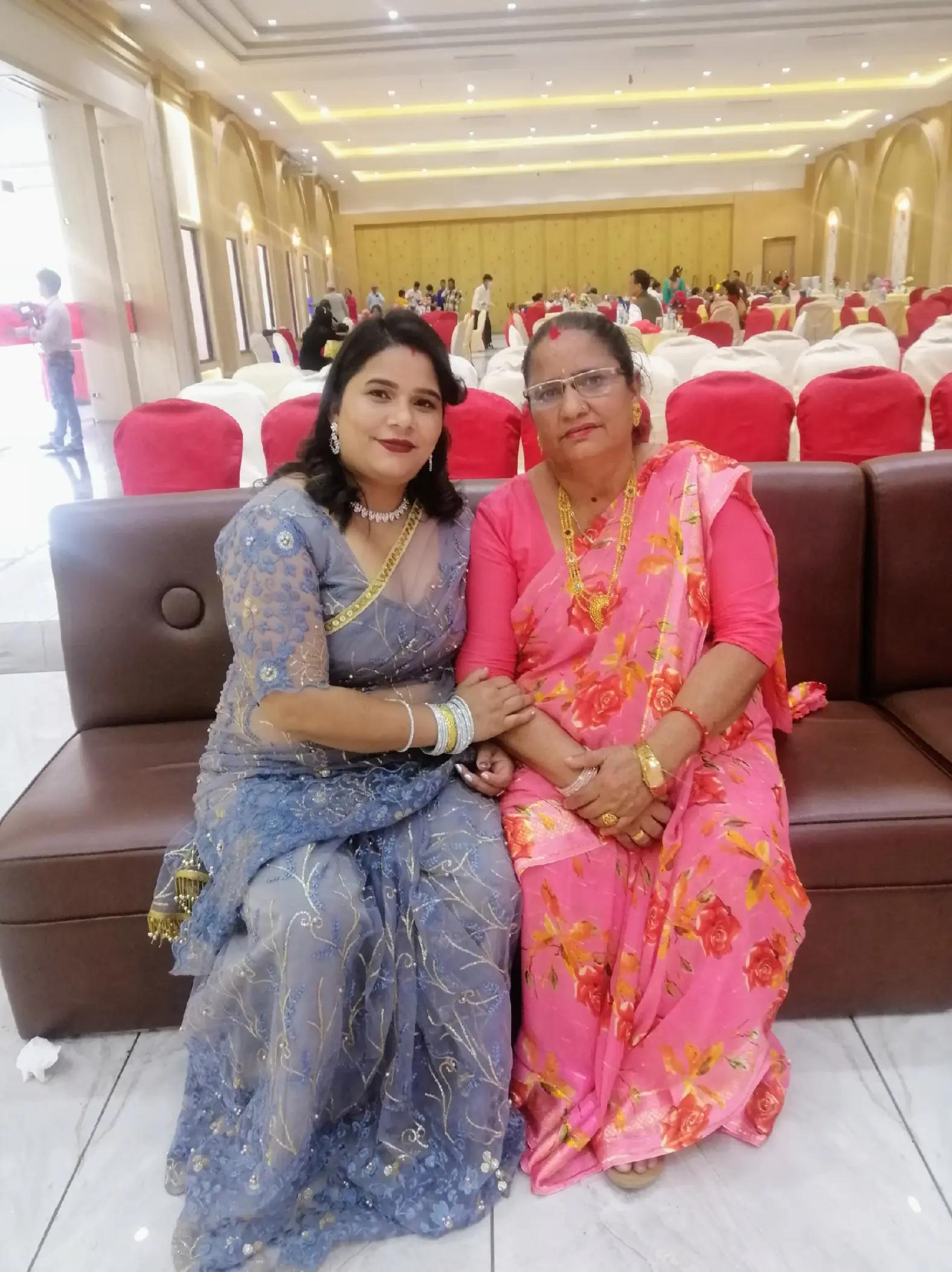 @राधा आचार्य