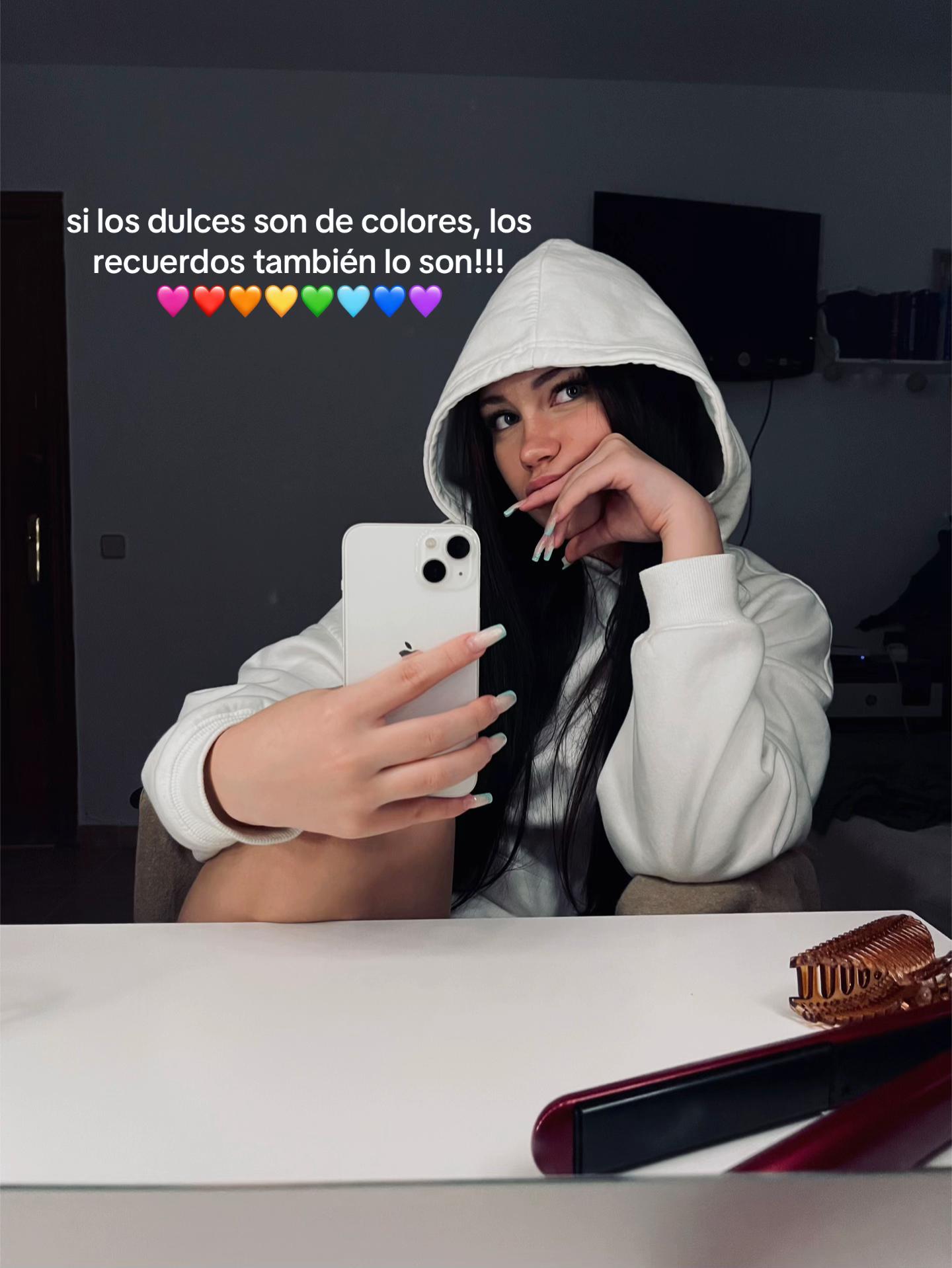 @luciaaseecret