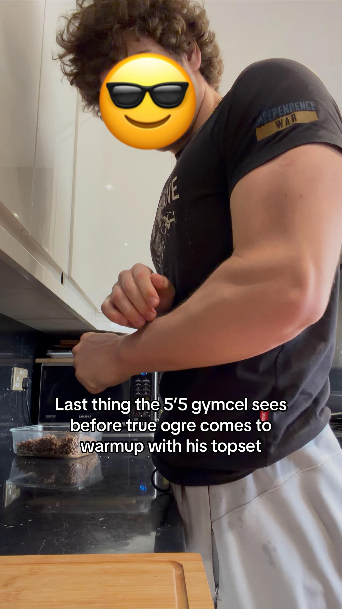 @anadrollie🧬