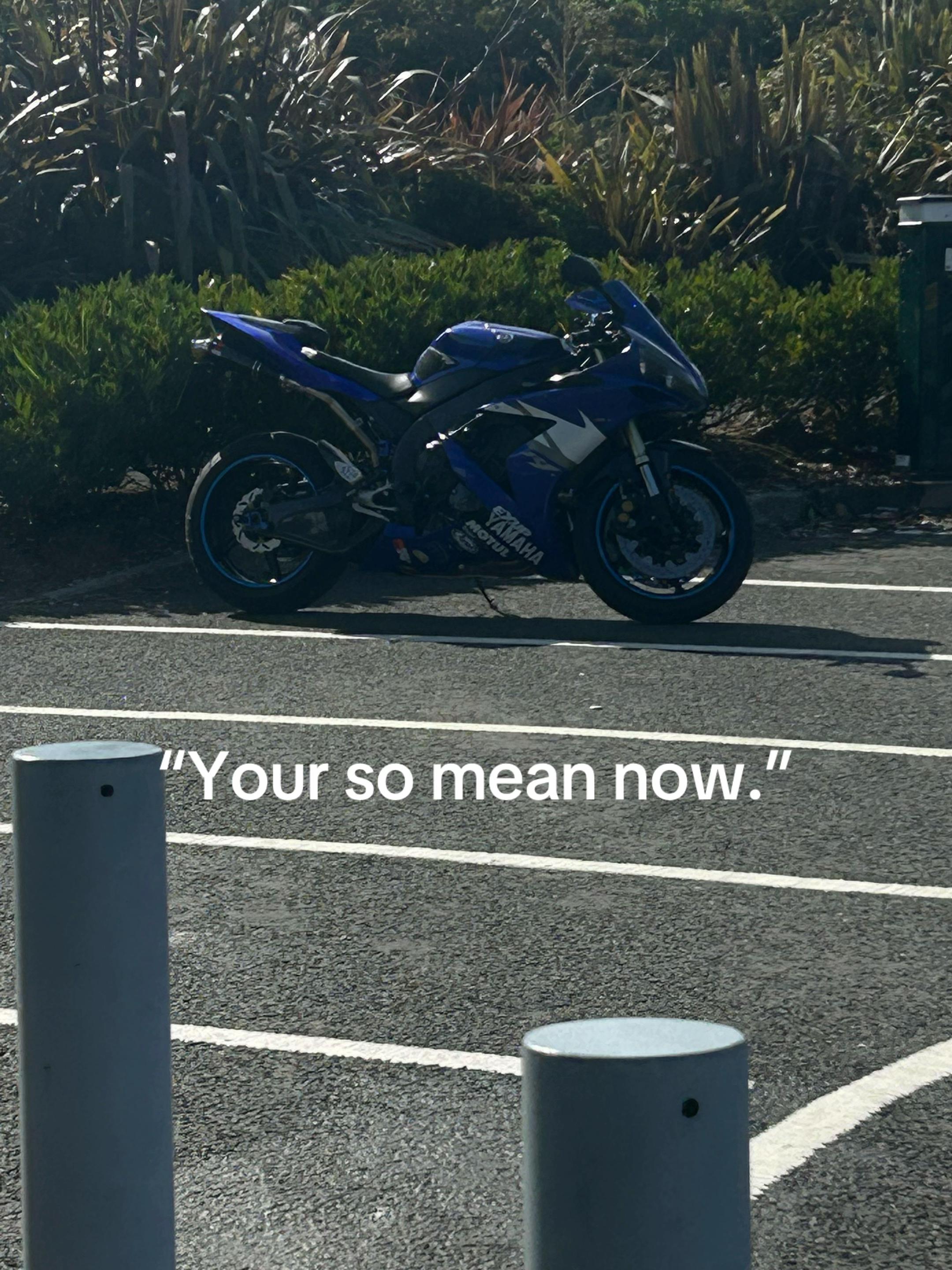 @𖣂Carys𖣂