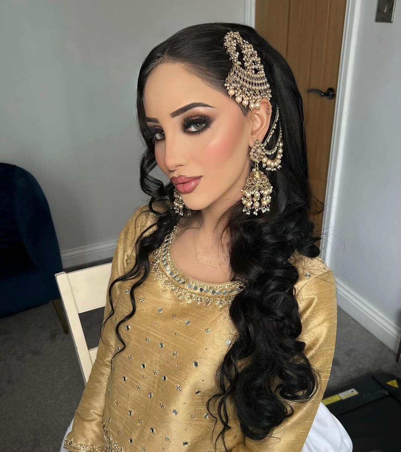 @hairbymomina