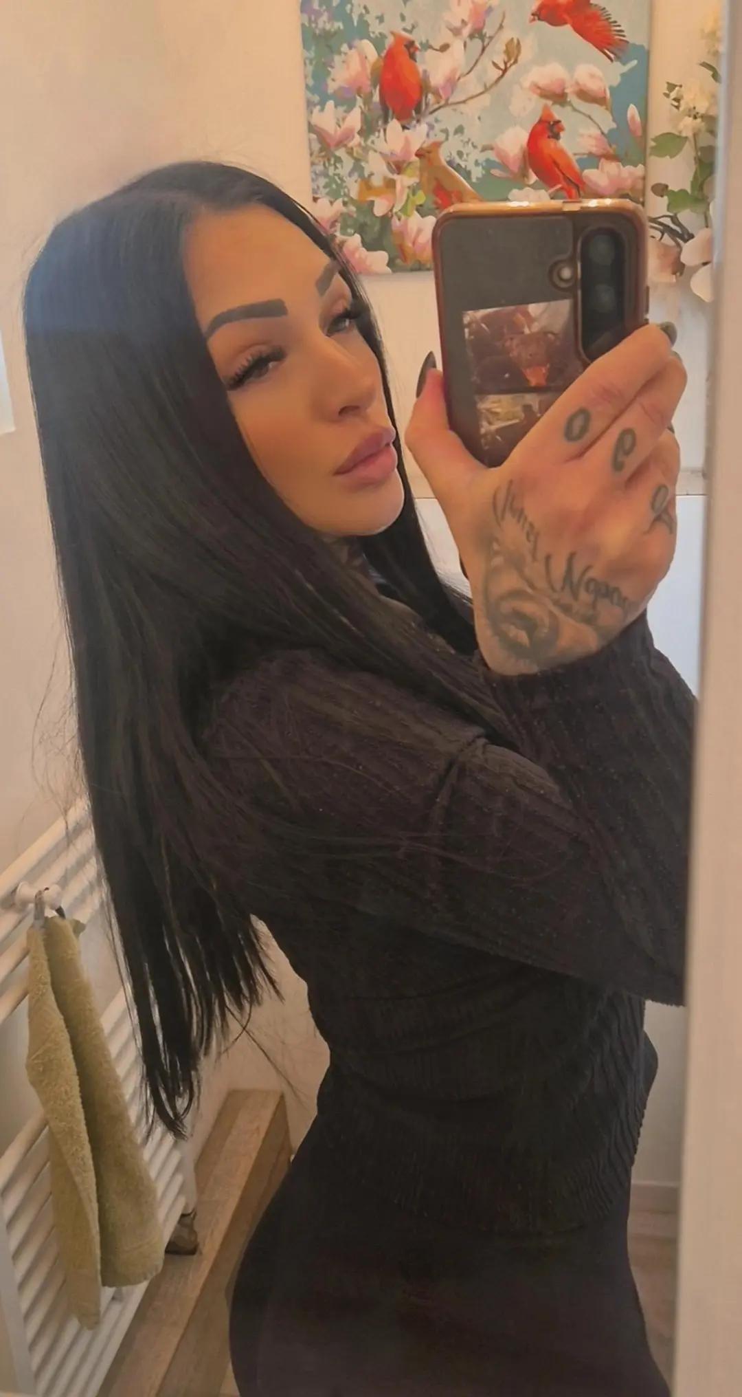 @Beniken93