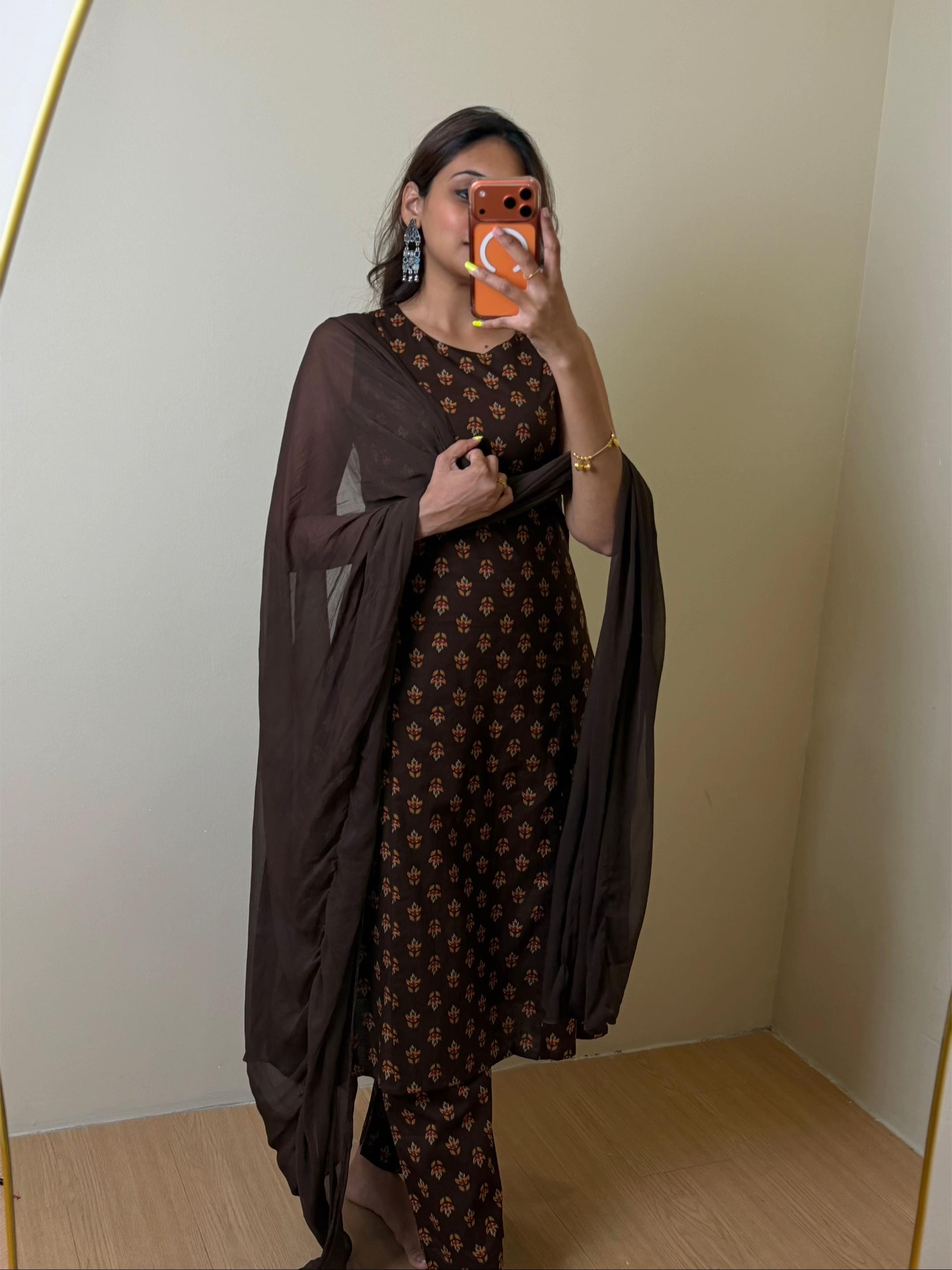 @LIVFASHIONS SDN BHD