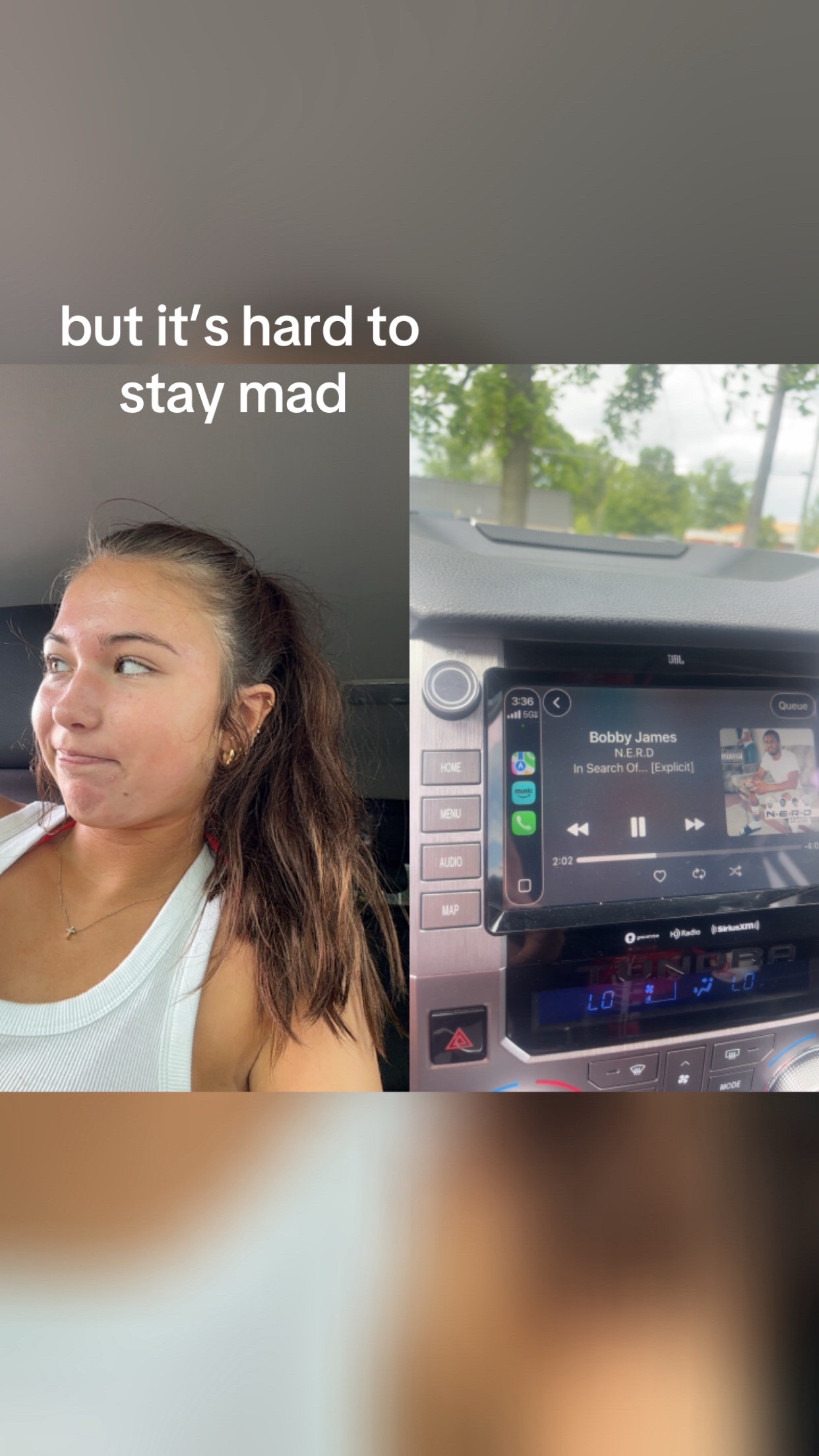 @🦦