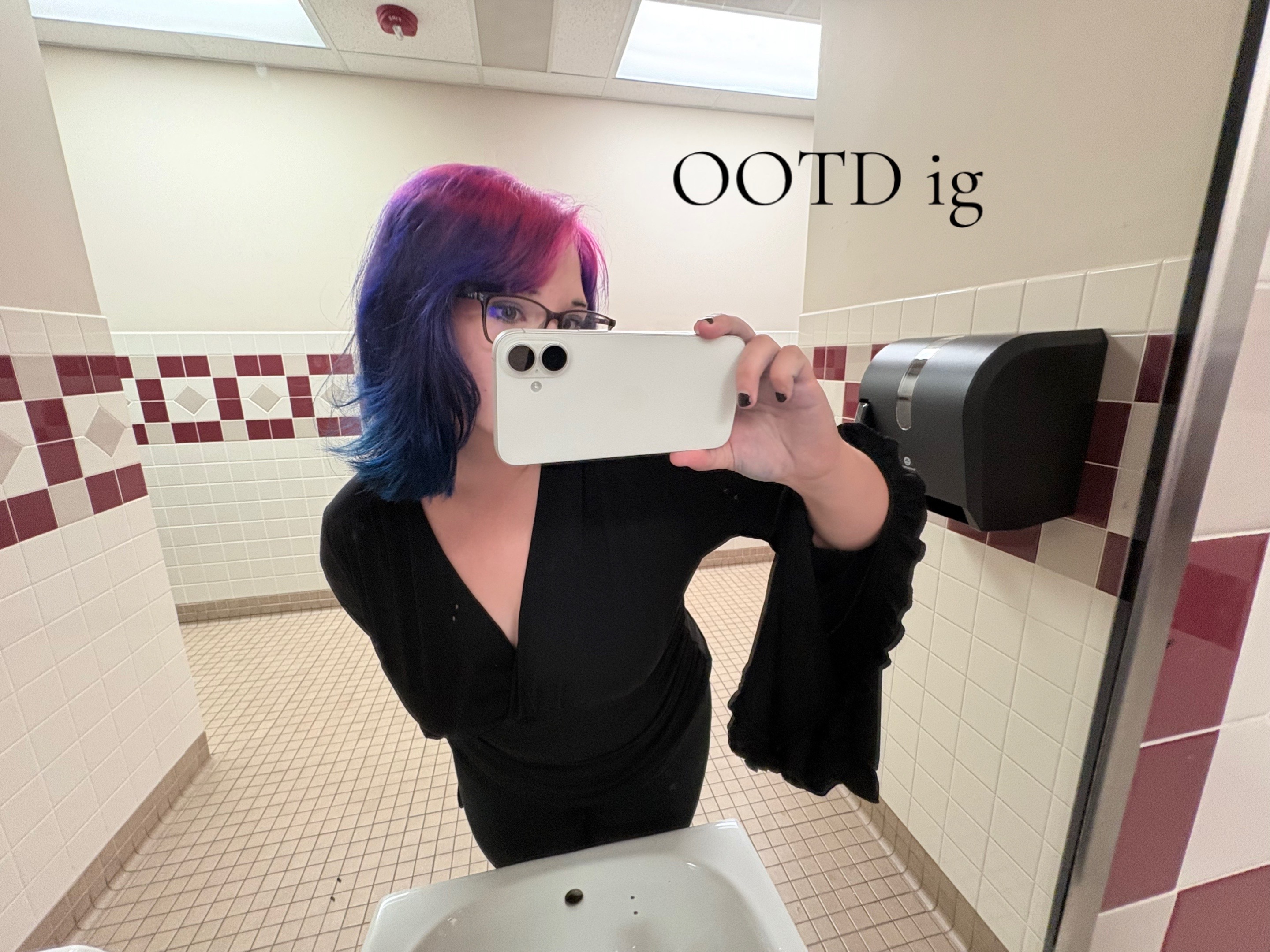 @🦄.