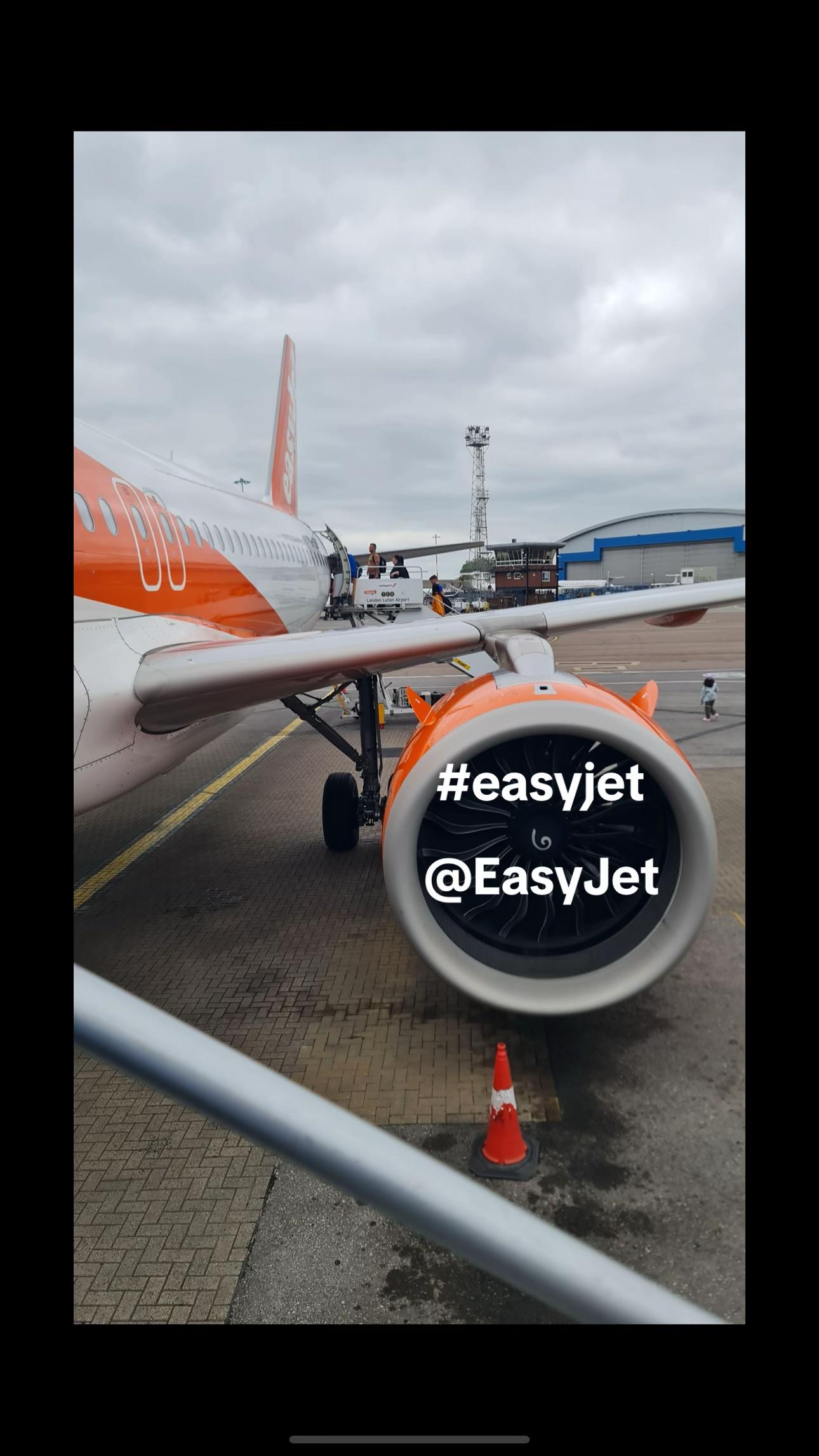 @✈️Aviation Girlie✈️
