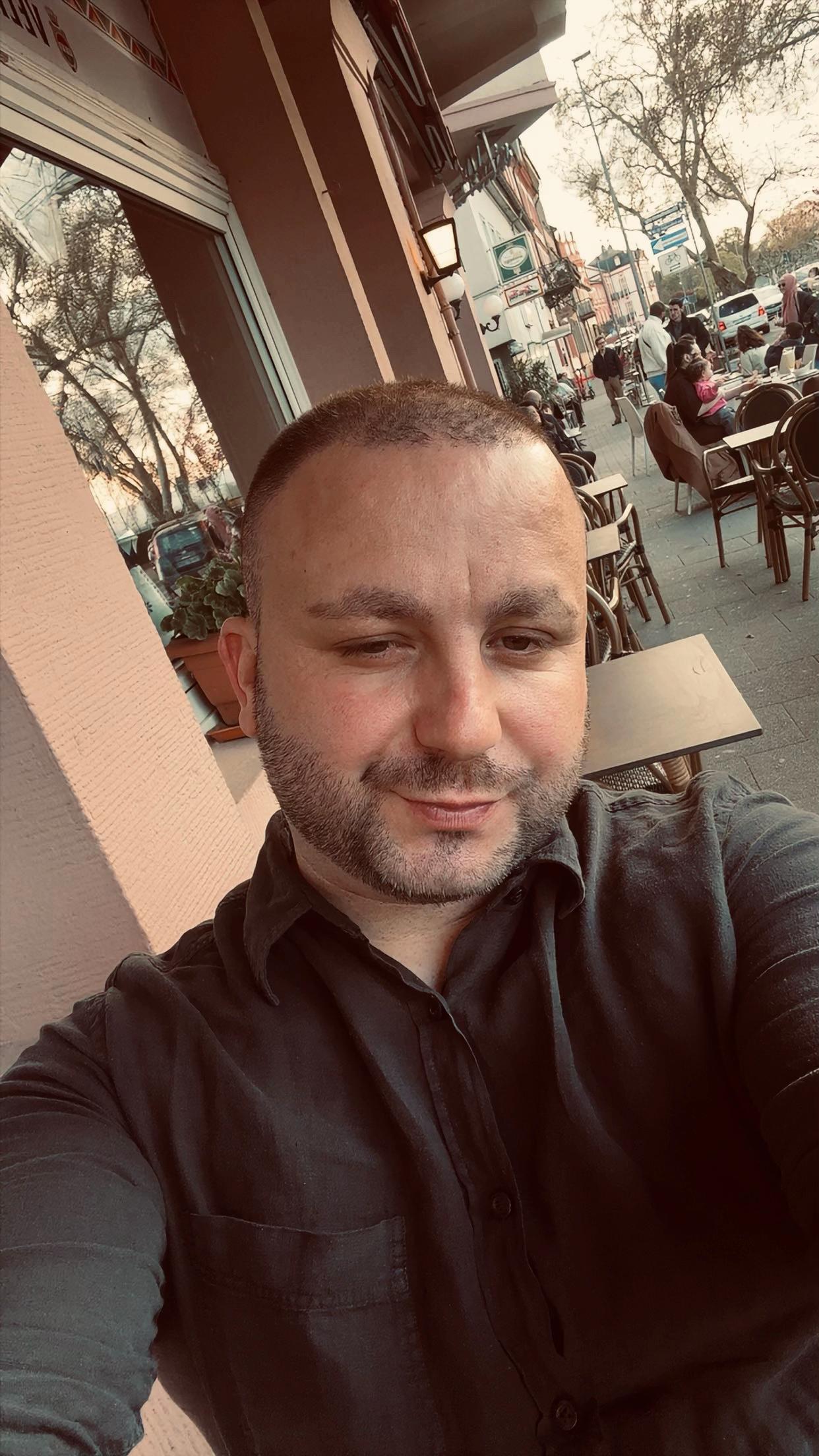 @M.HH🇽🇰🇦🇱