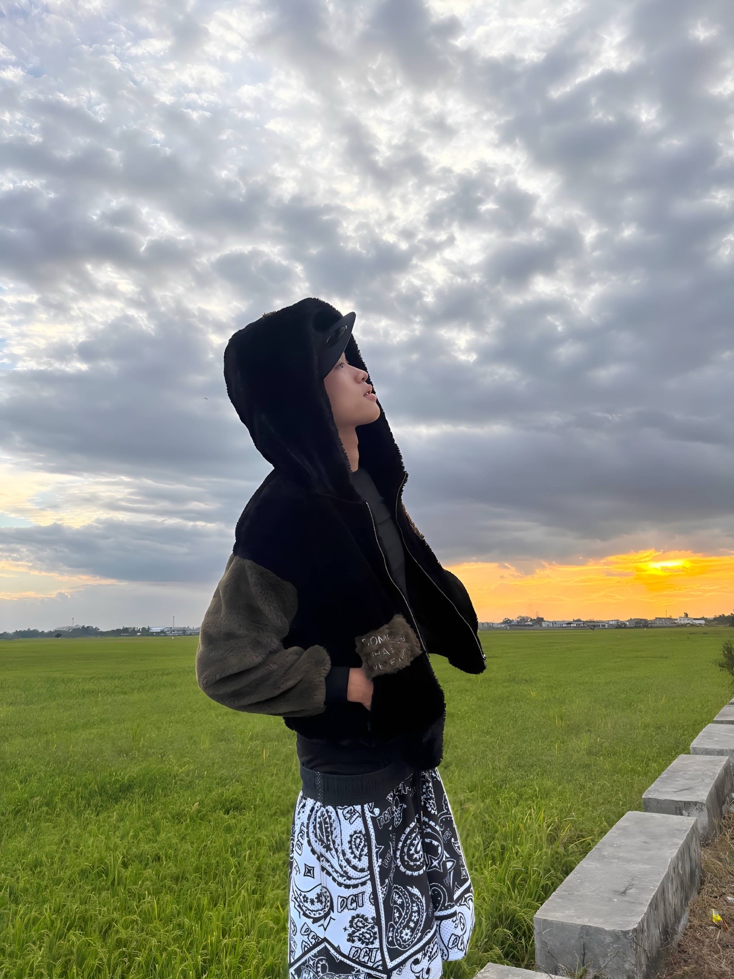 @AKX3.