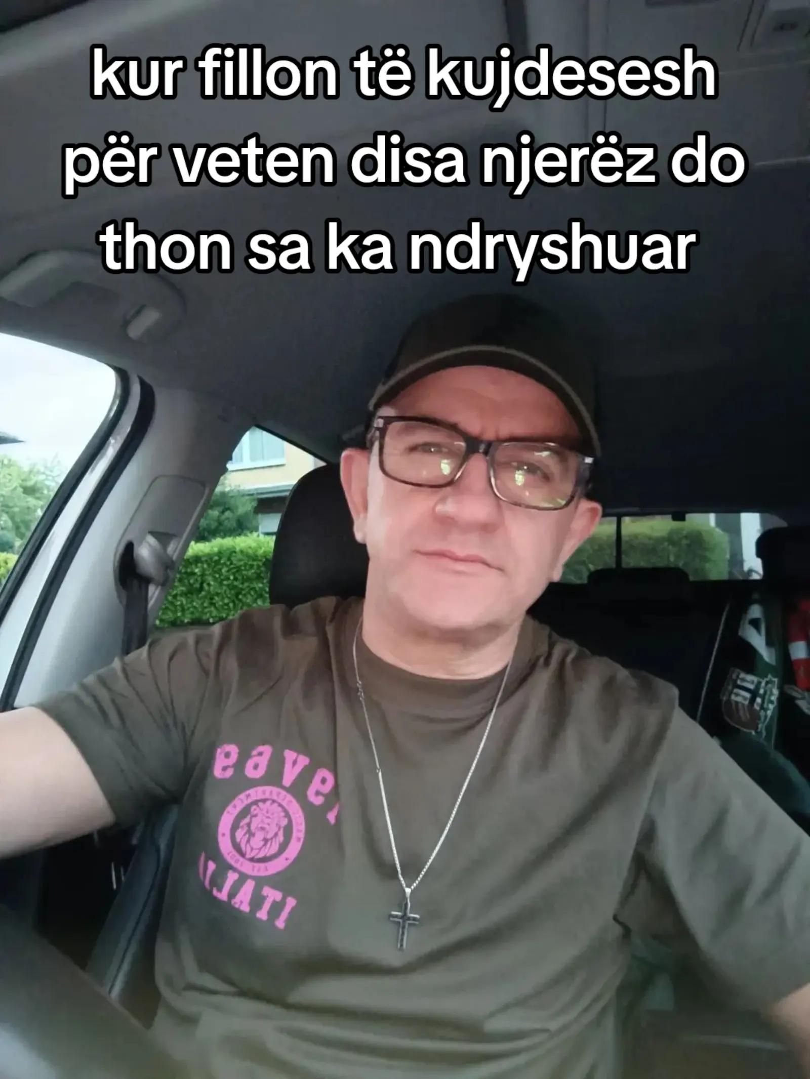 @Durrsak me rroj e me deg 💙