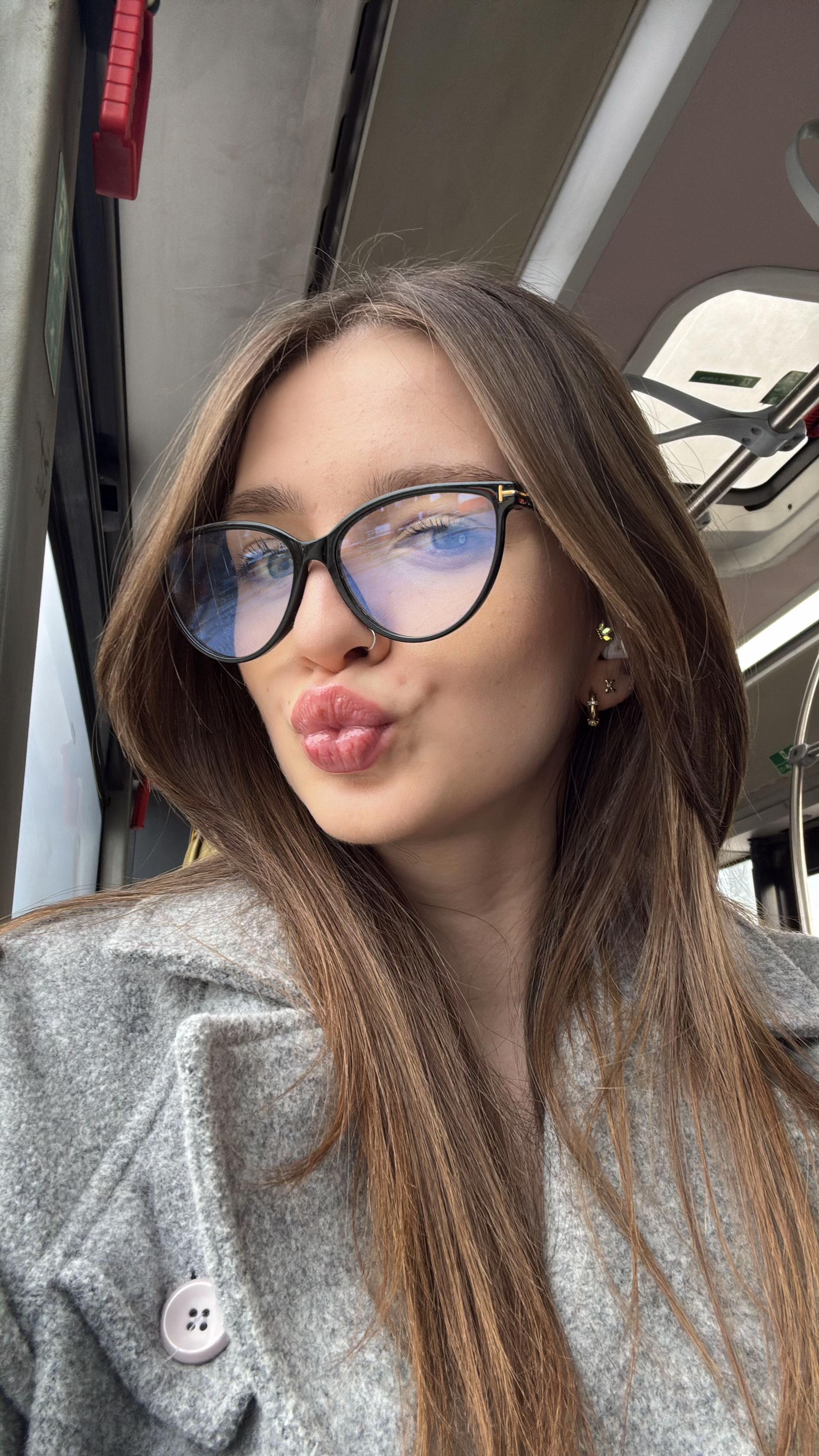 @eylemozsarac