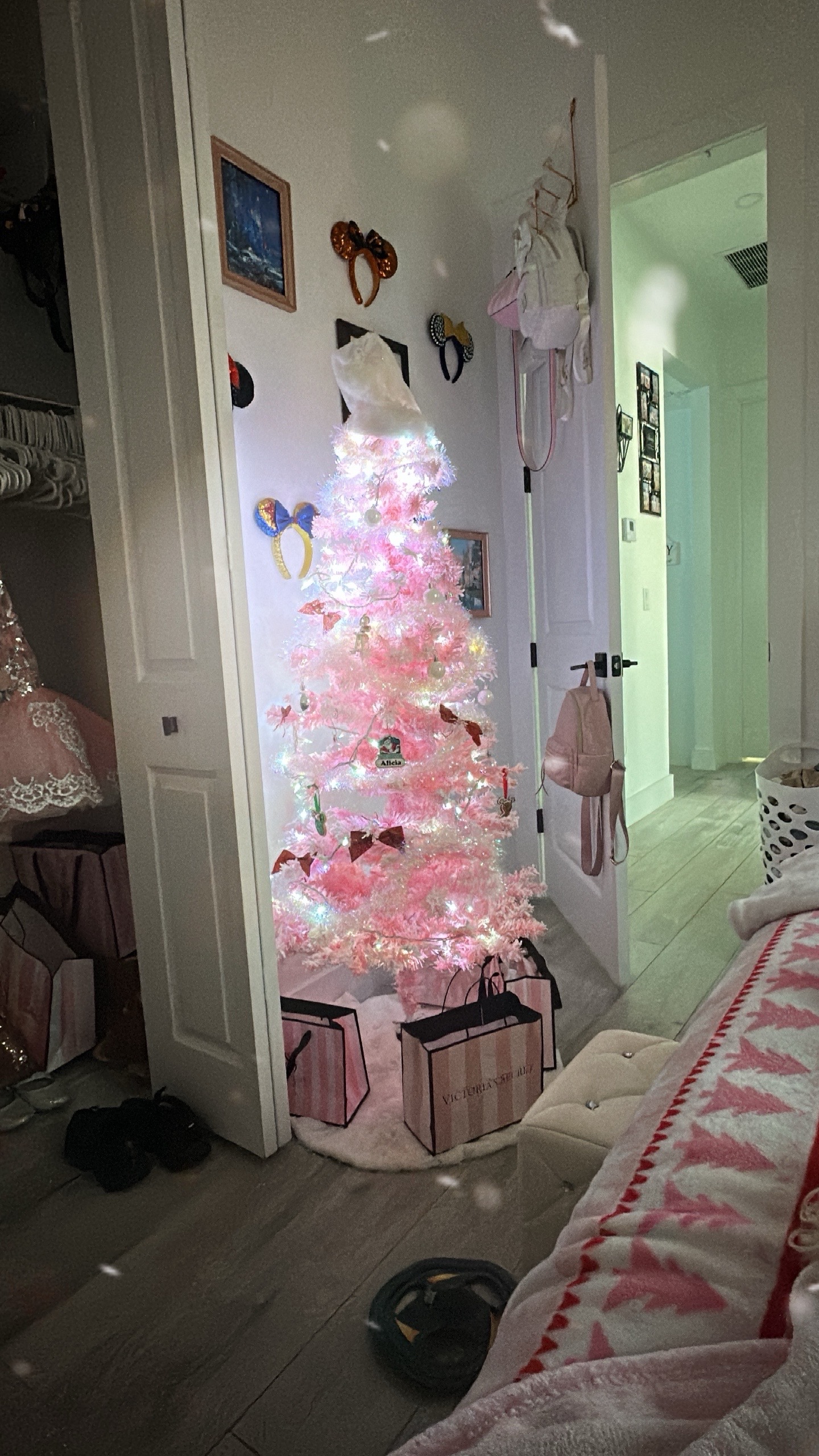 @disneypixie1026