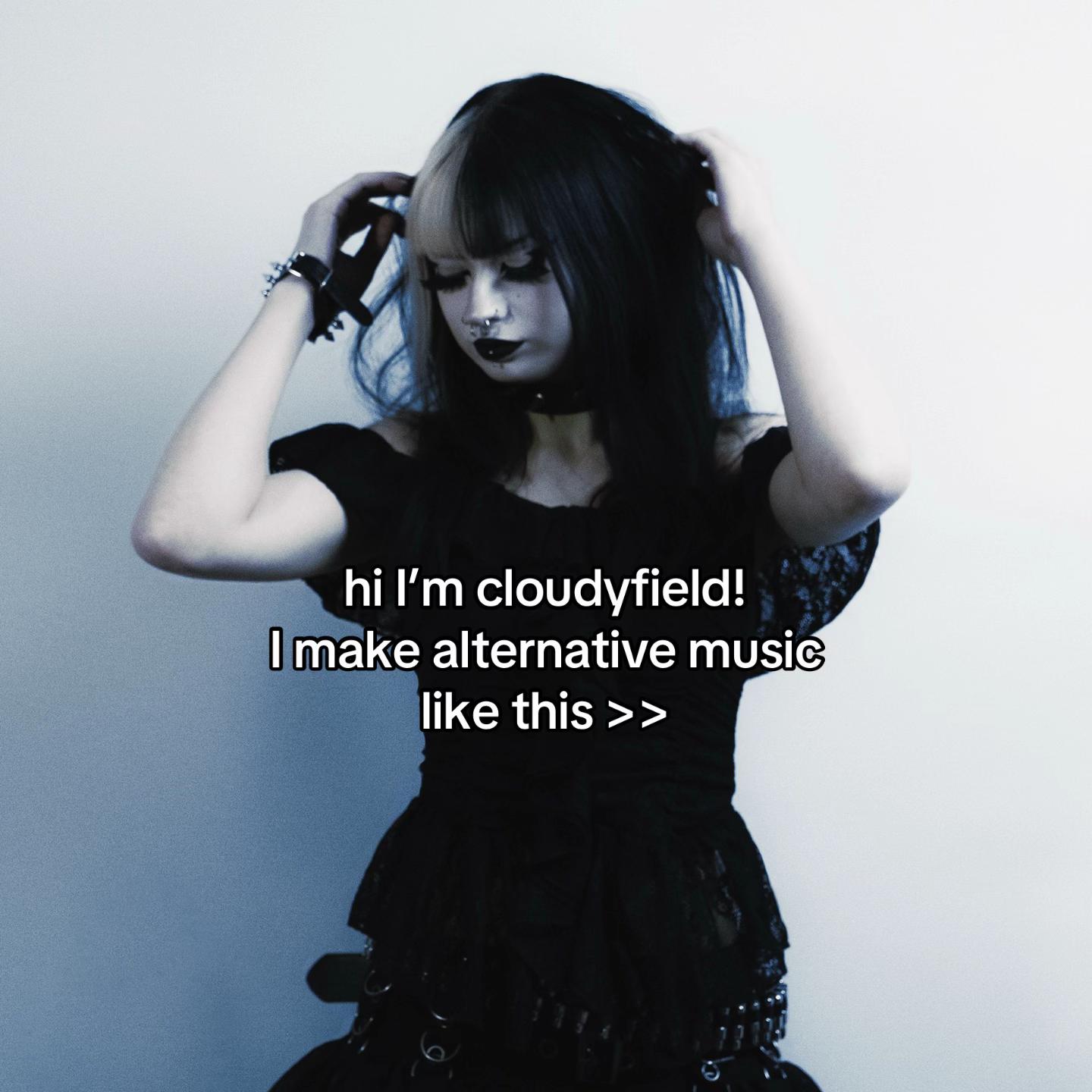 @cl0udyfield