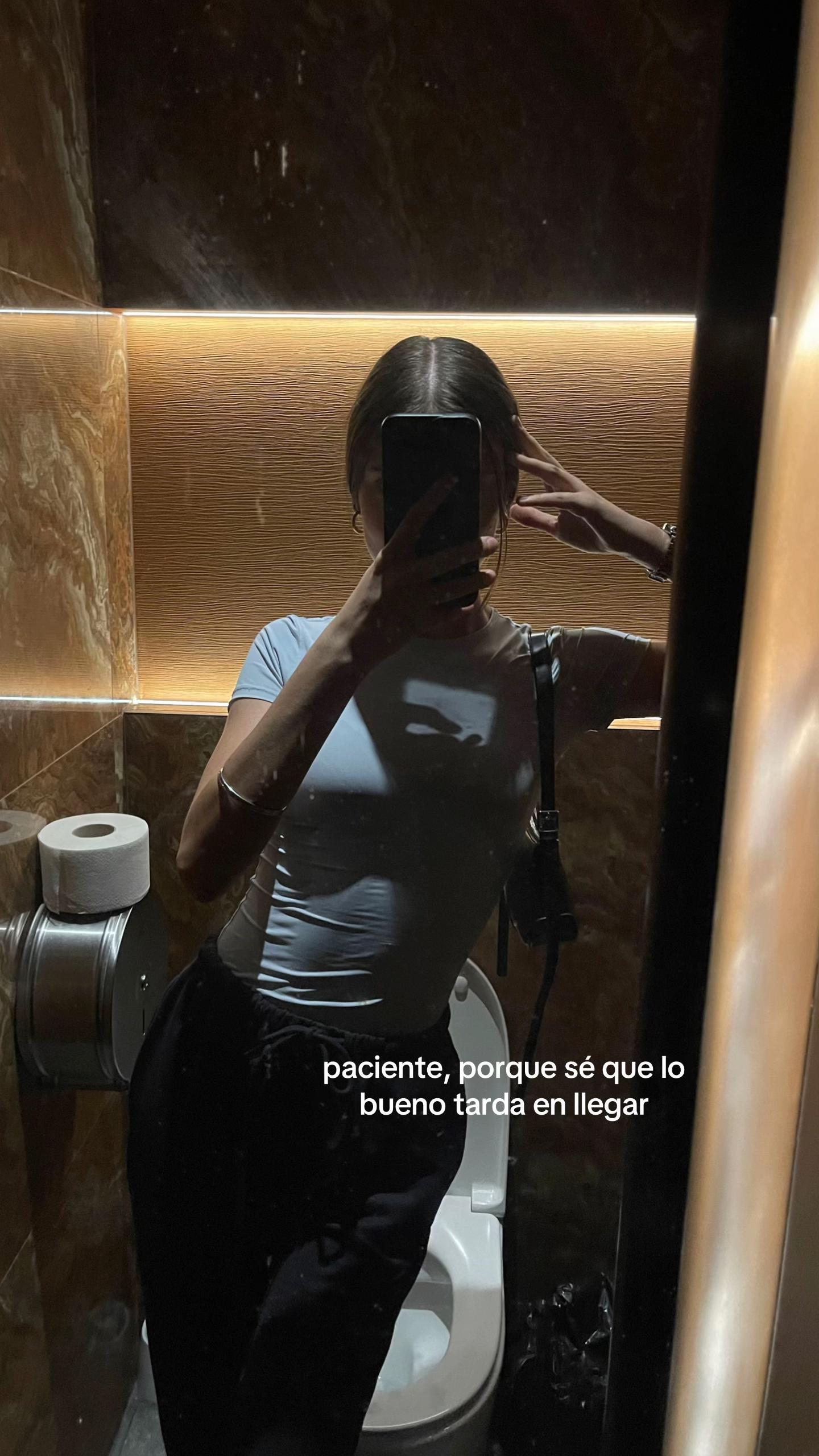 @𝐭𝐚𝐛𝐢𝐭𝐚 𝐧𝐞𝐚𝐠