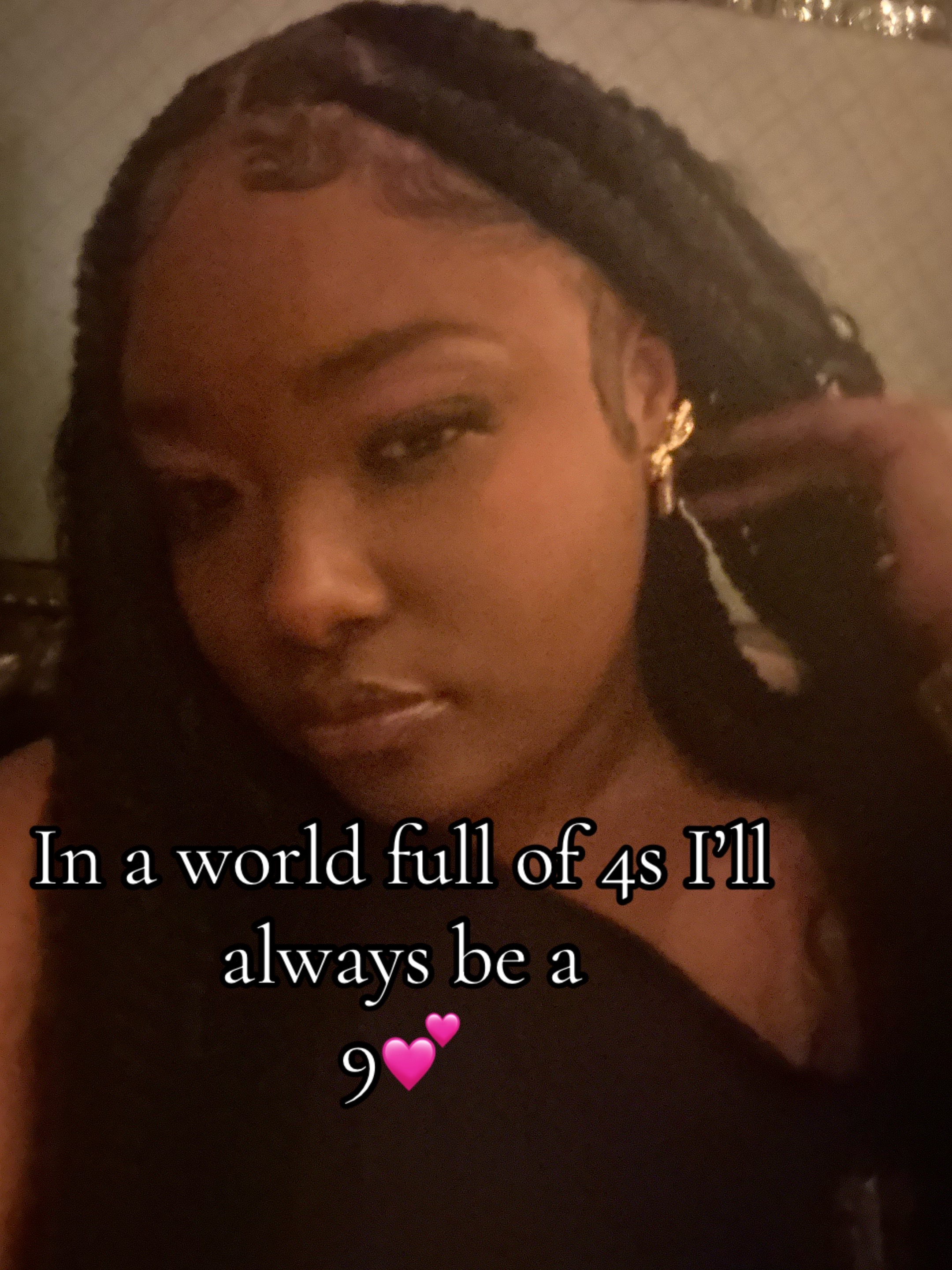 @LIVIN🪐💫