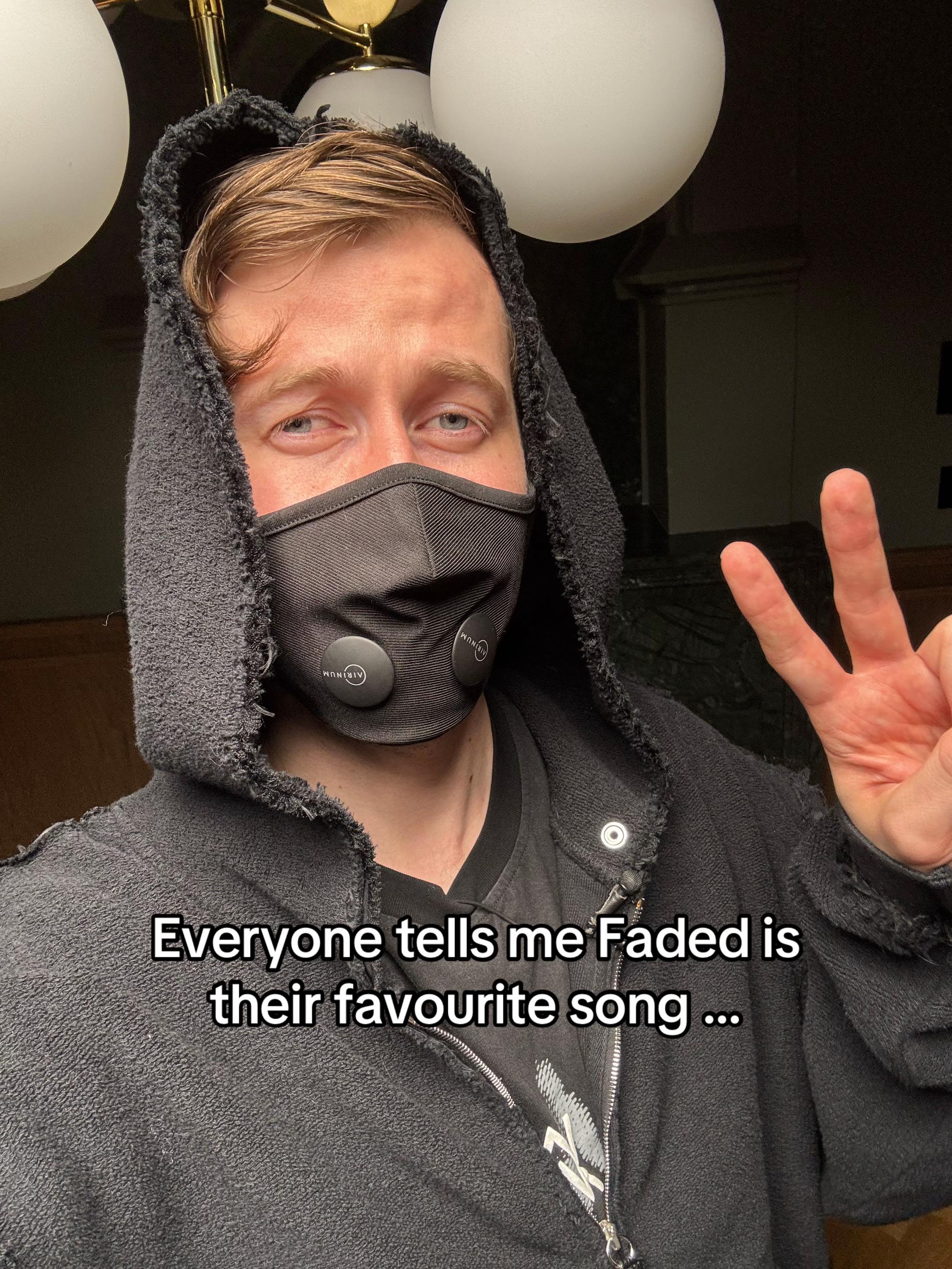 @Alan Walker