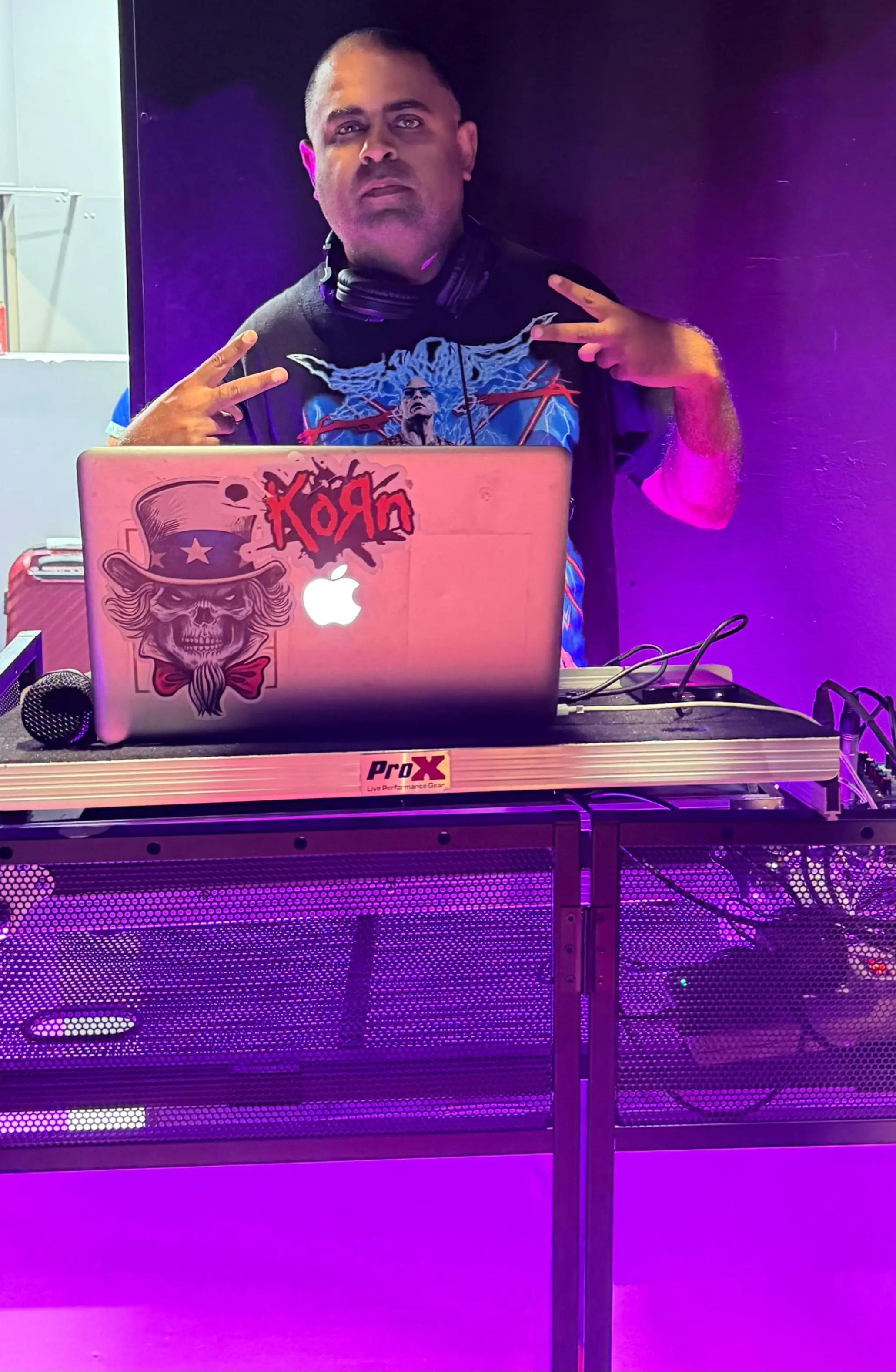@DJ NVD