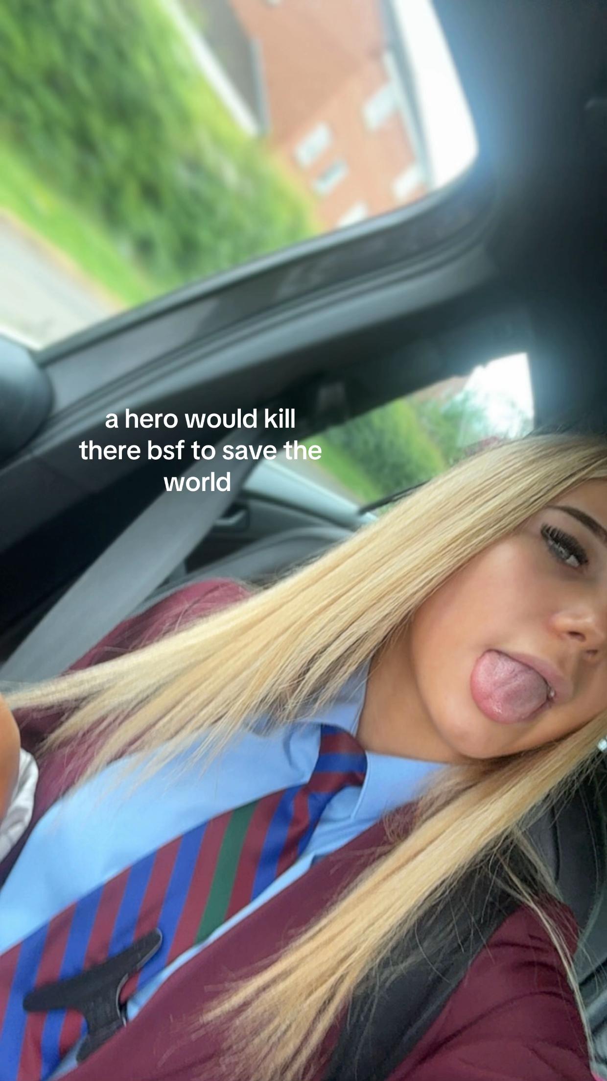@𝐬𝐩𝐚𝐦🌴🐠🤍
