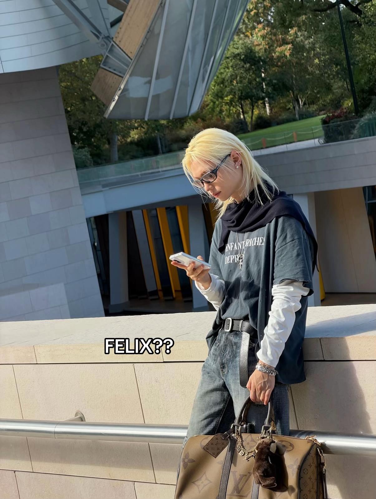 @︎