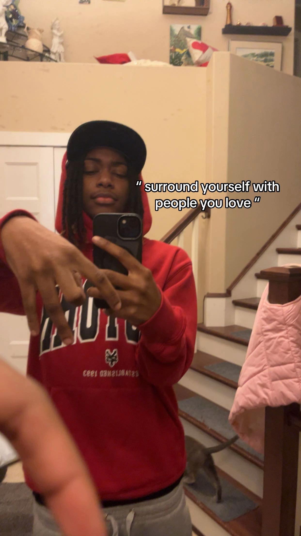 @️