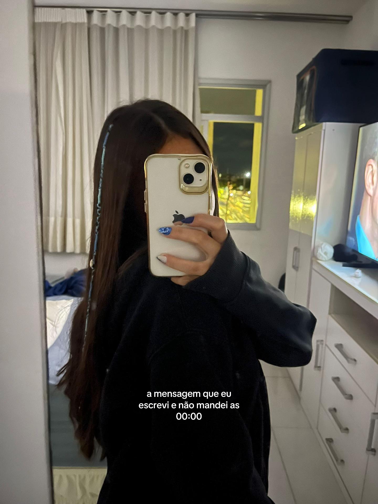 @ixi_larinha