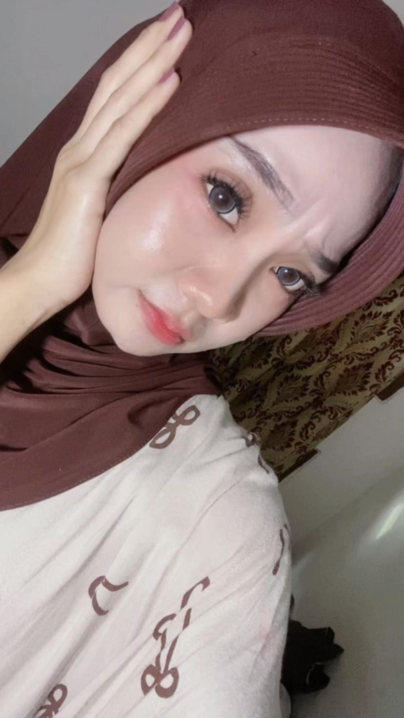 @Anggraeni