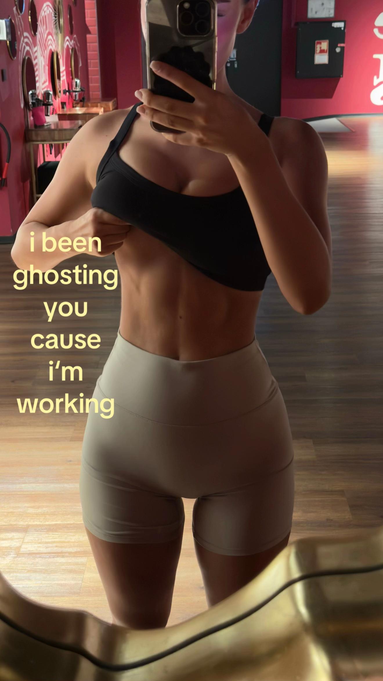 @Elisa