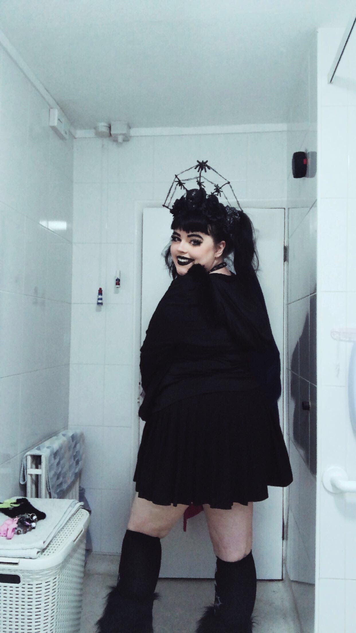@🕷️𝕽𝖎𝖑𝖊𝖞 𝕮𝖔𝖚𝖙𝖚𝖗𝖊🖤