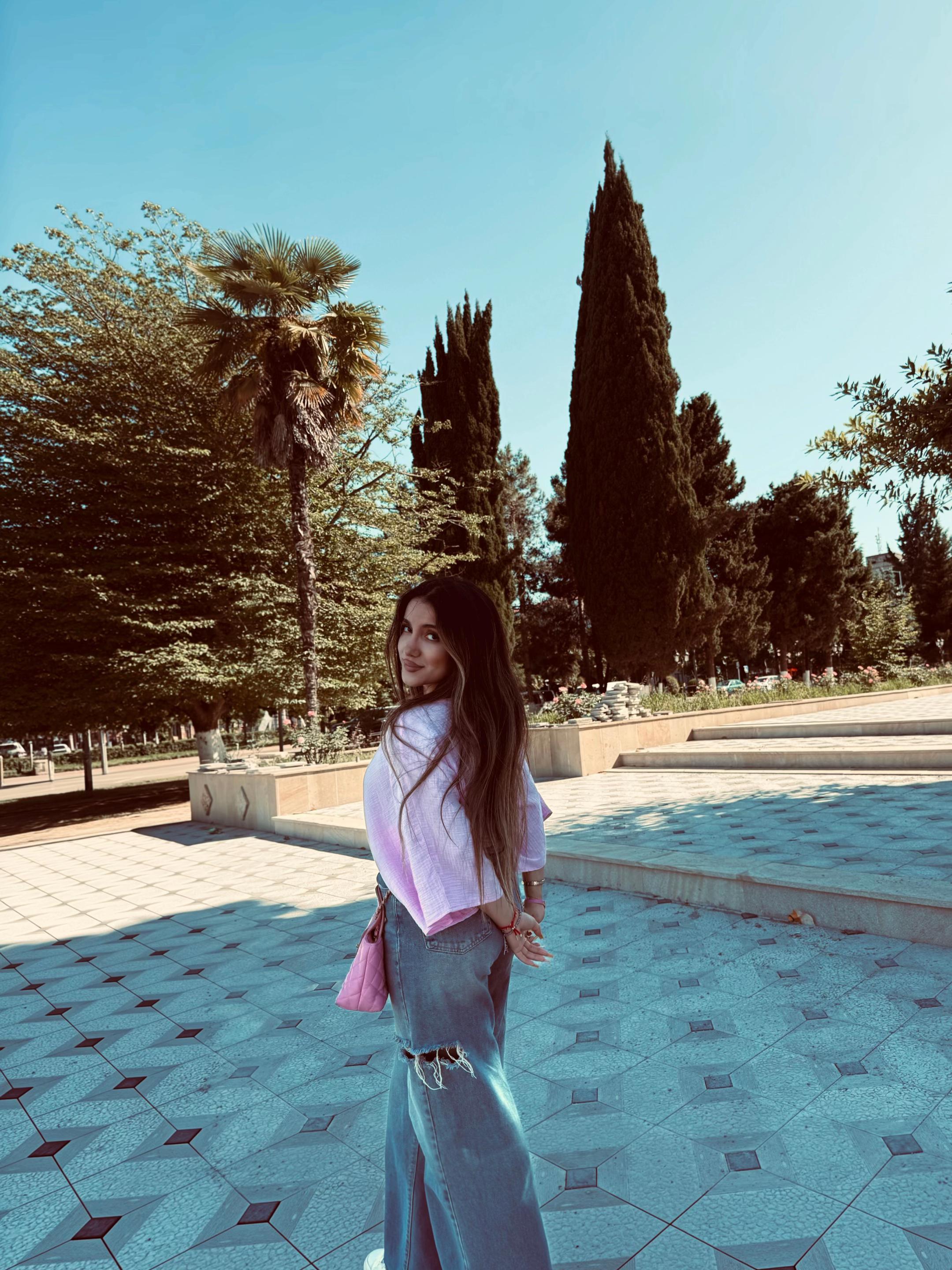 @𝓜. 𝓔