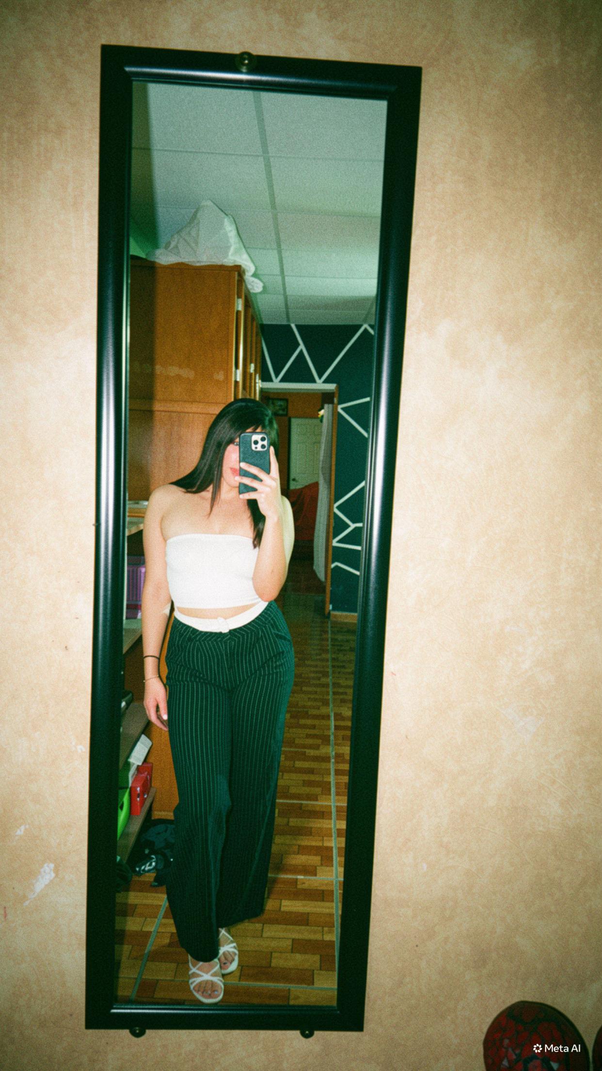 @MEL🌙