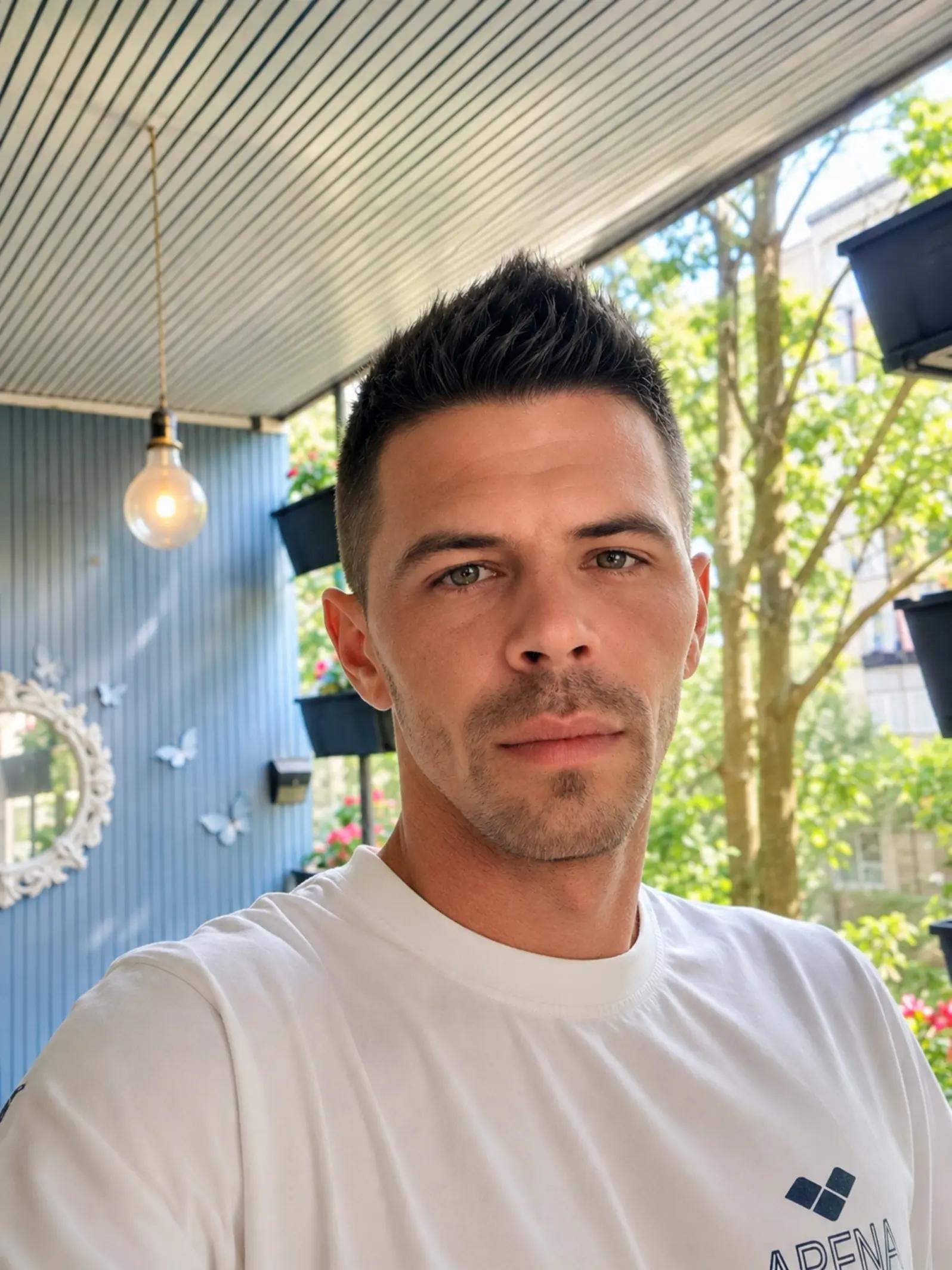 @Adișor