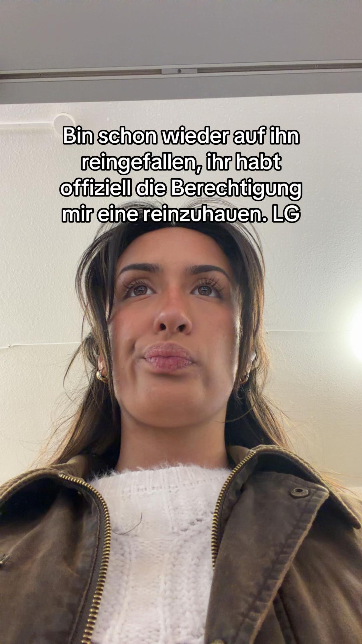 @Bella