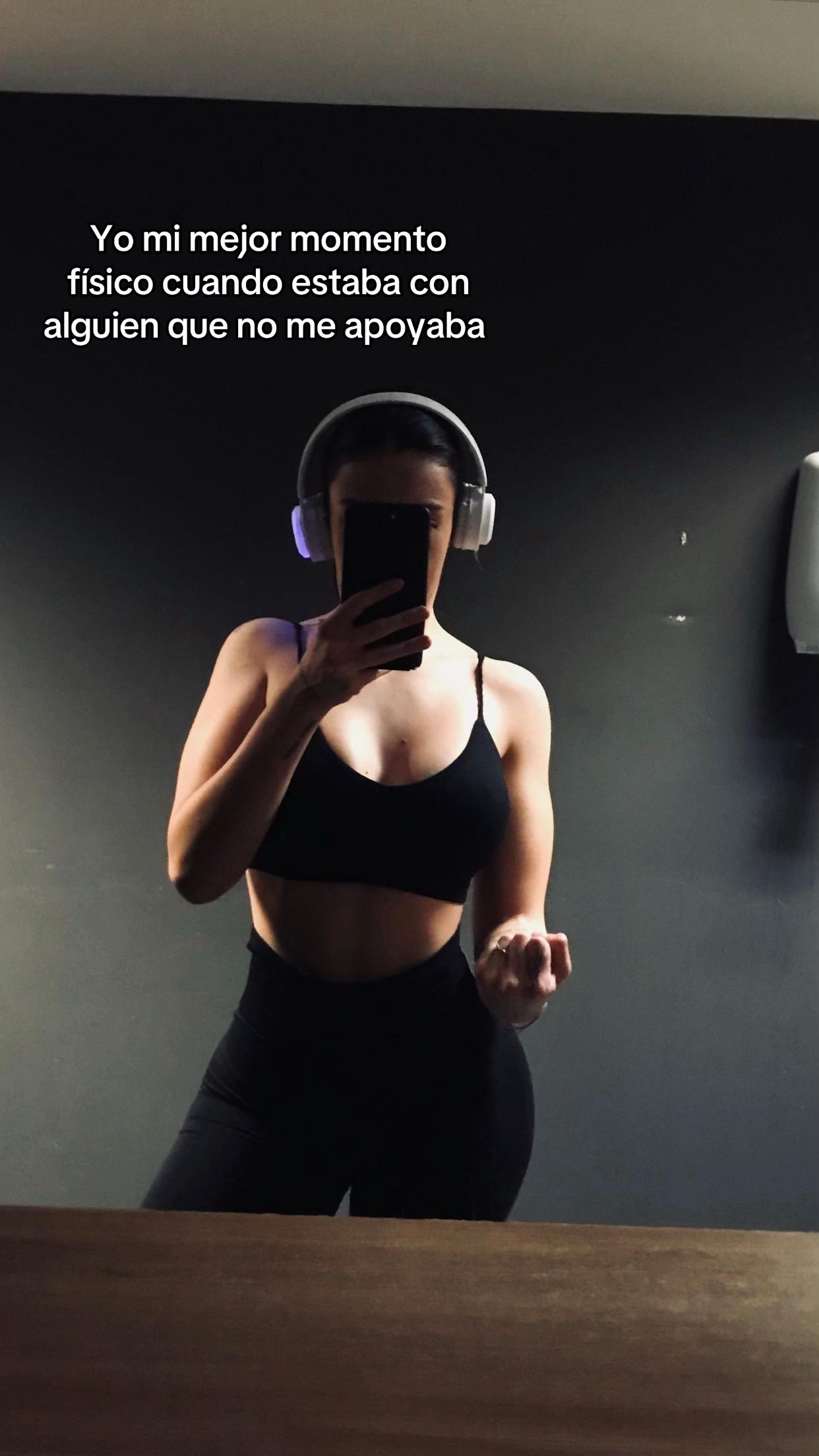 @Ana González