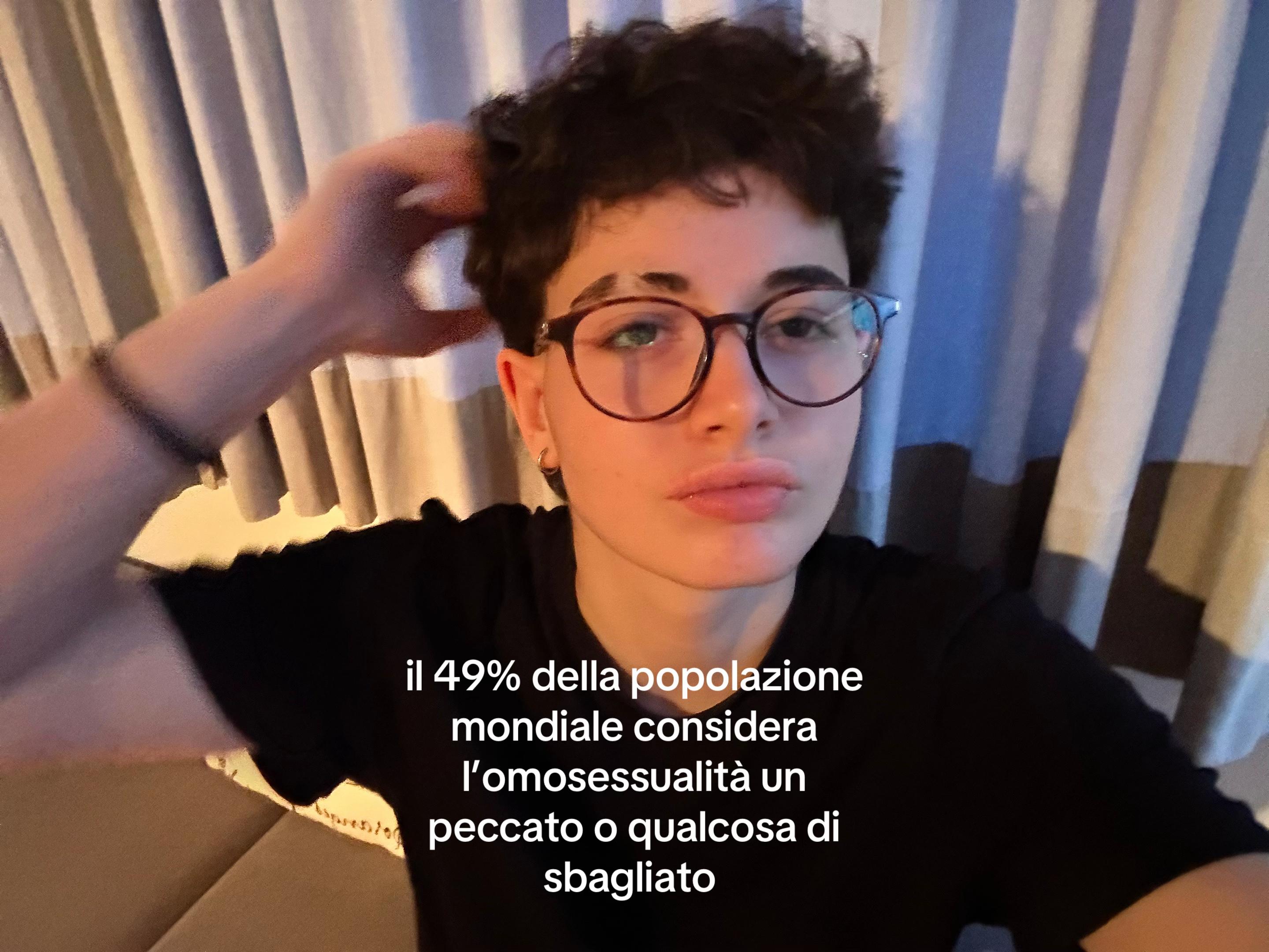 @I S A🦔