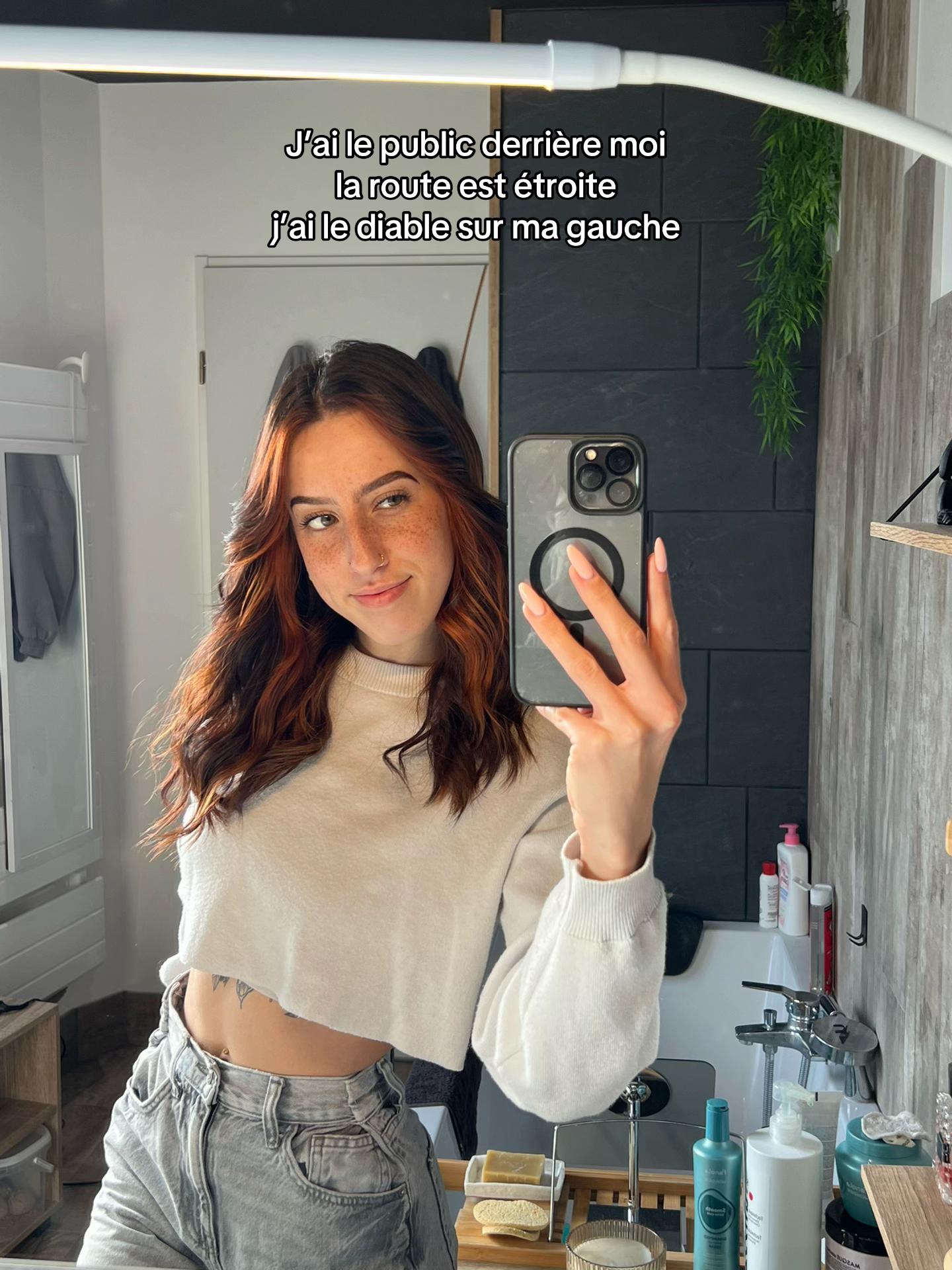 @valelia.ptr