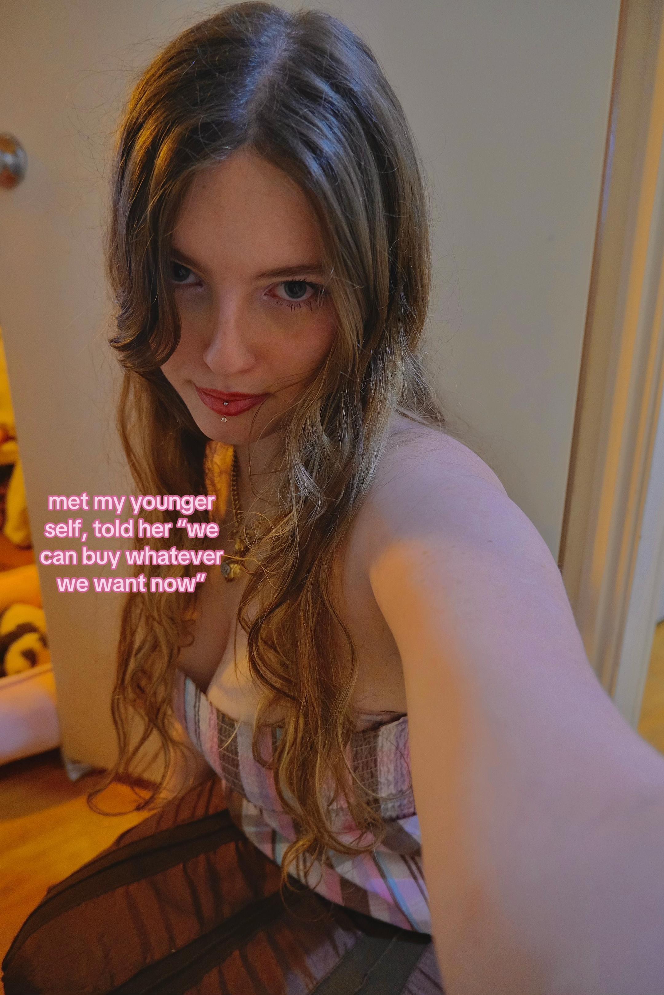 @leilaloopsy