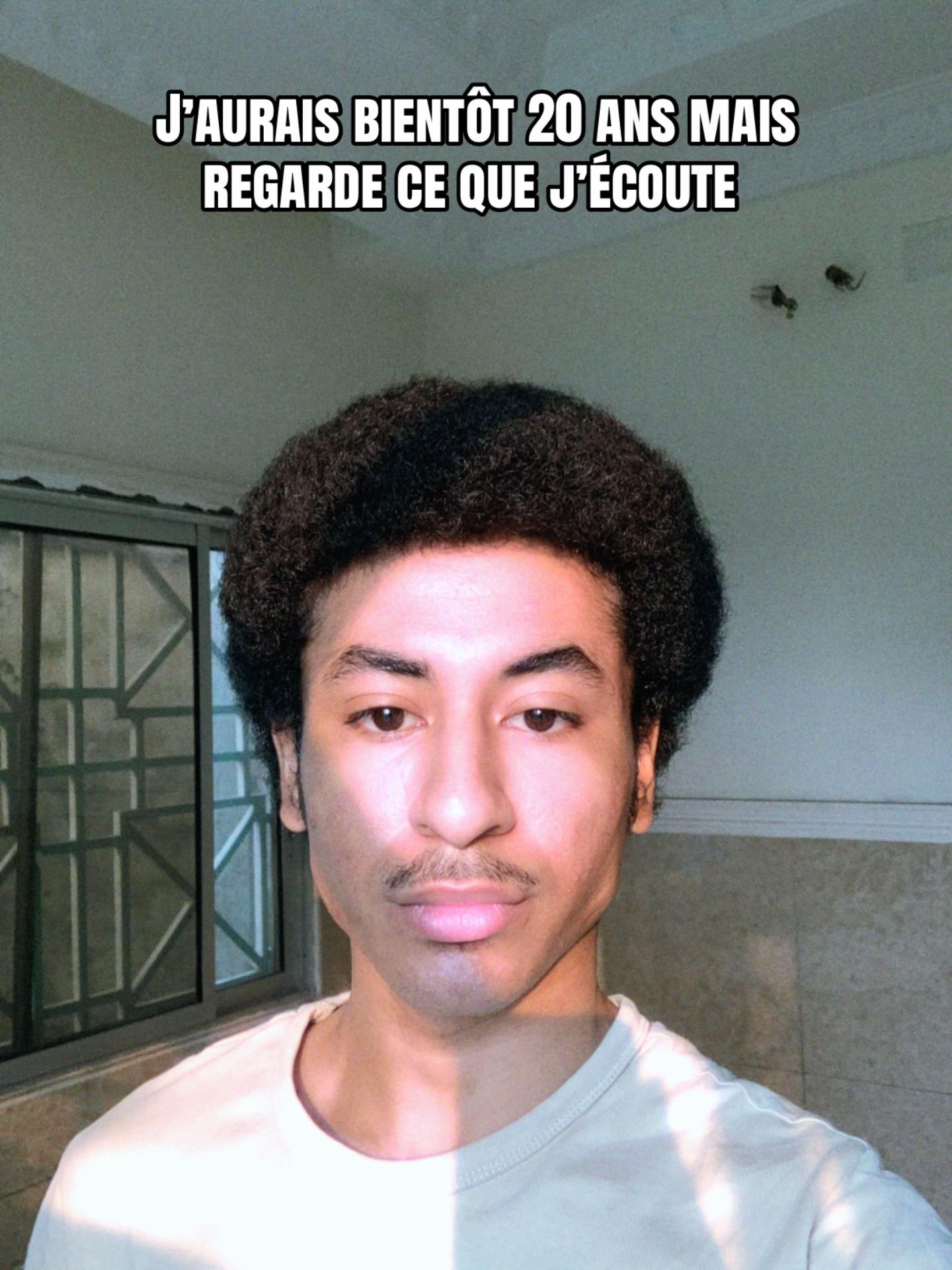 @Sam&Yuml; ♛