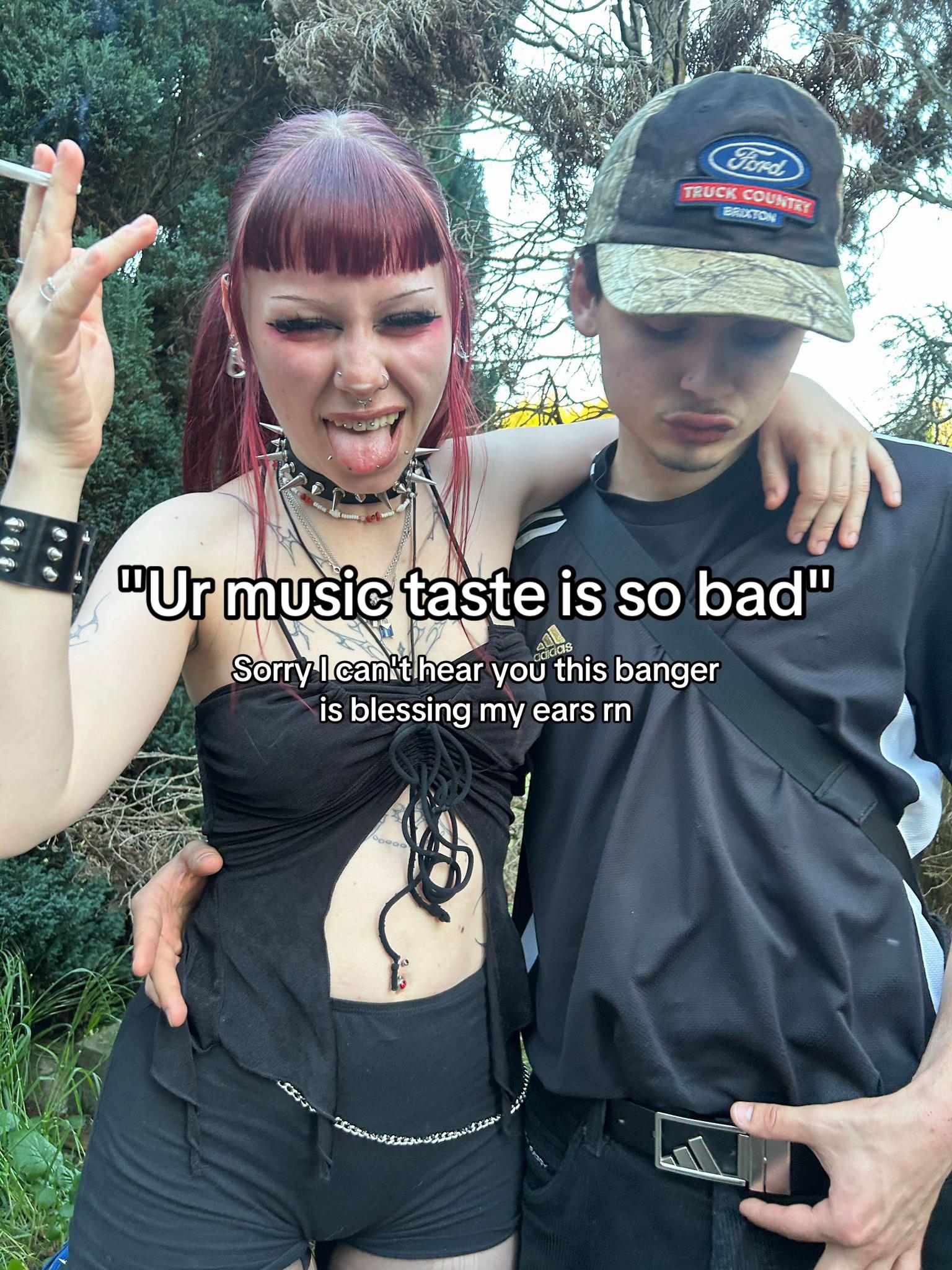 @≽^•༚•🎀≼