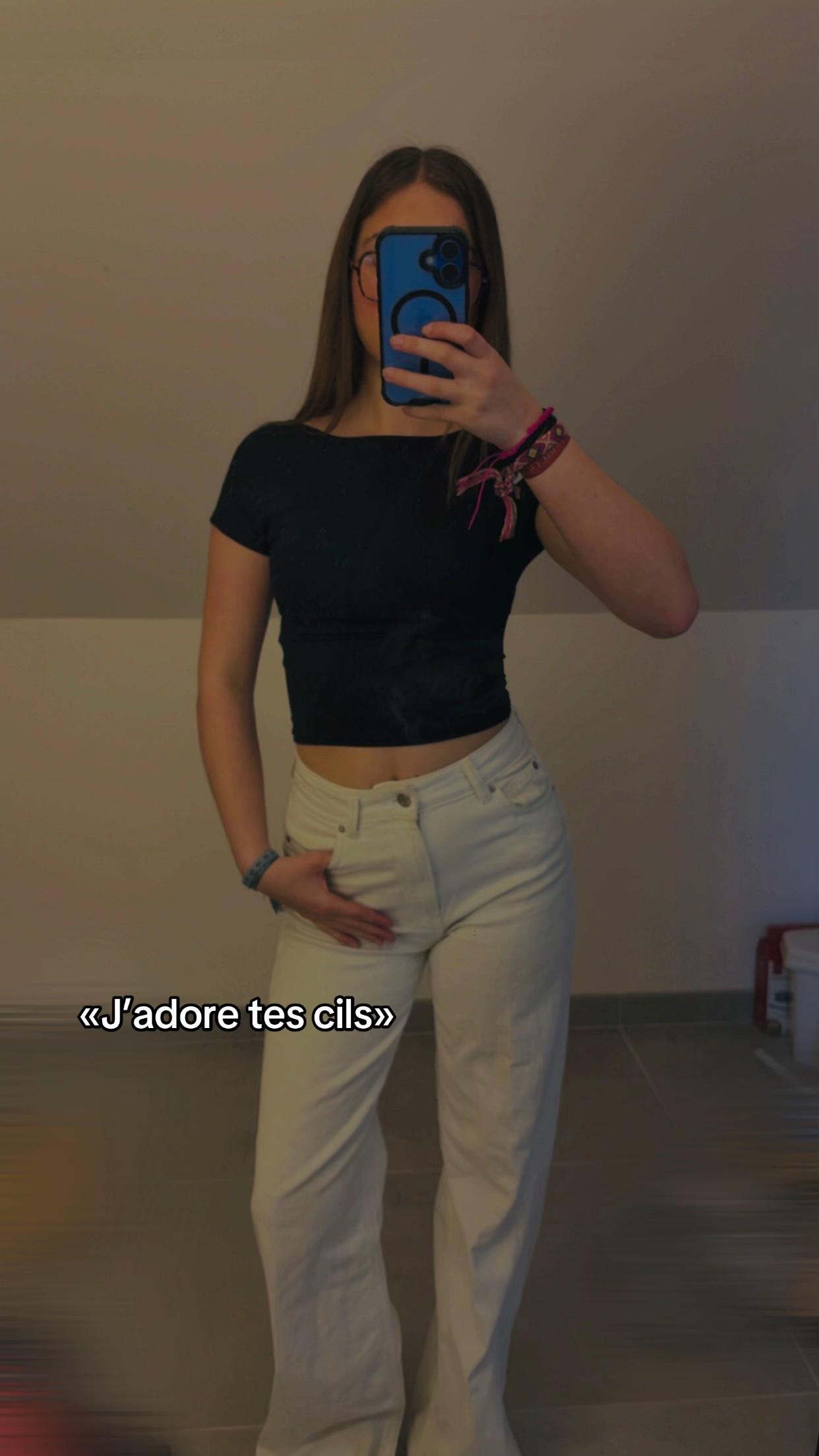 @L&eacute;a_bnd2