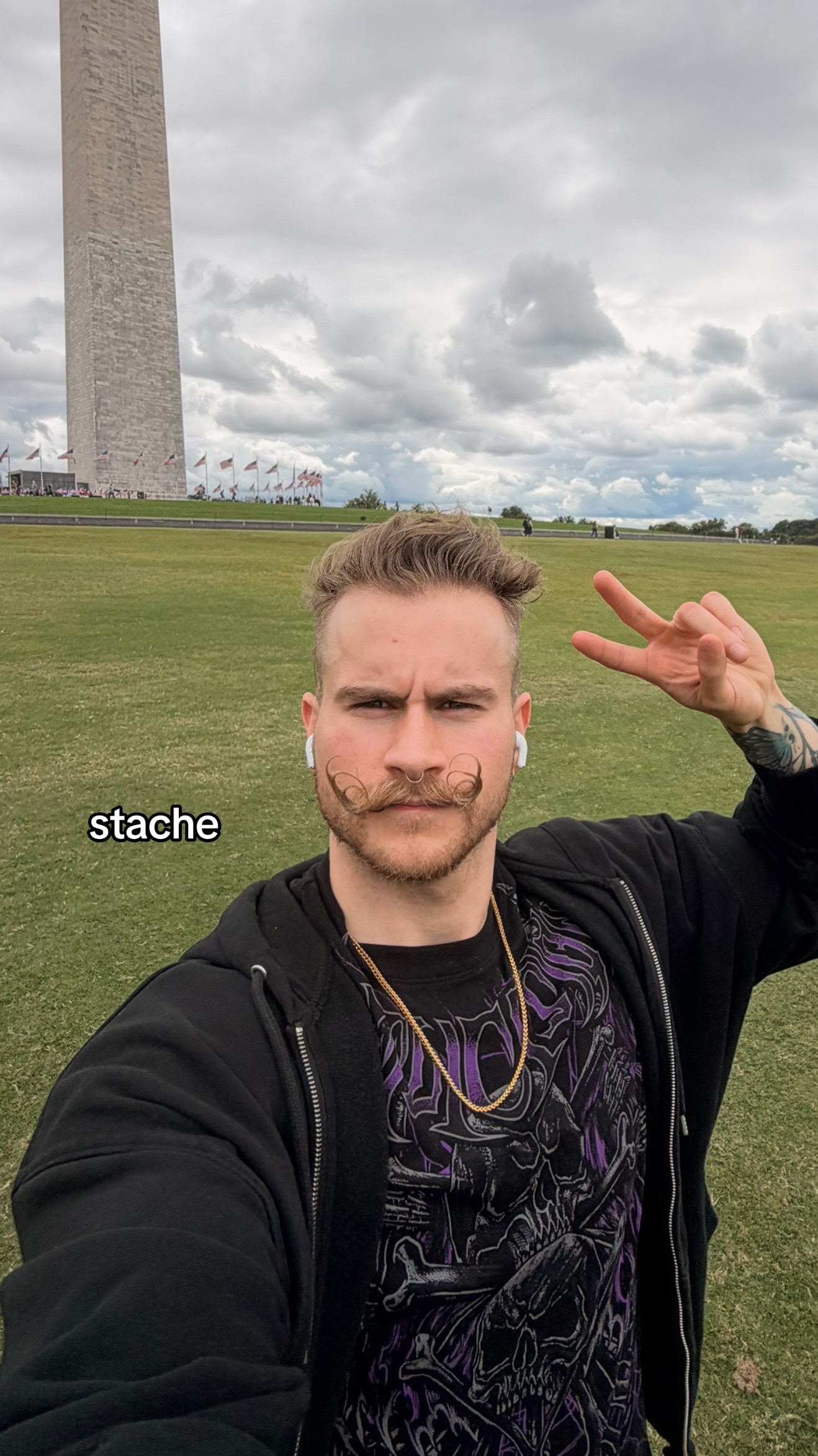 @thecolecallender