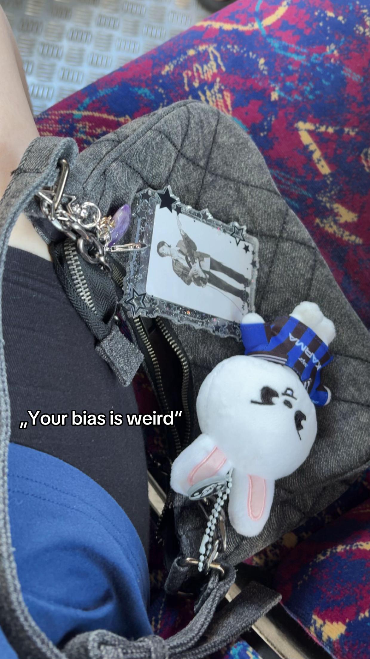 @✰