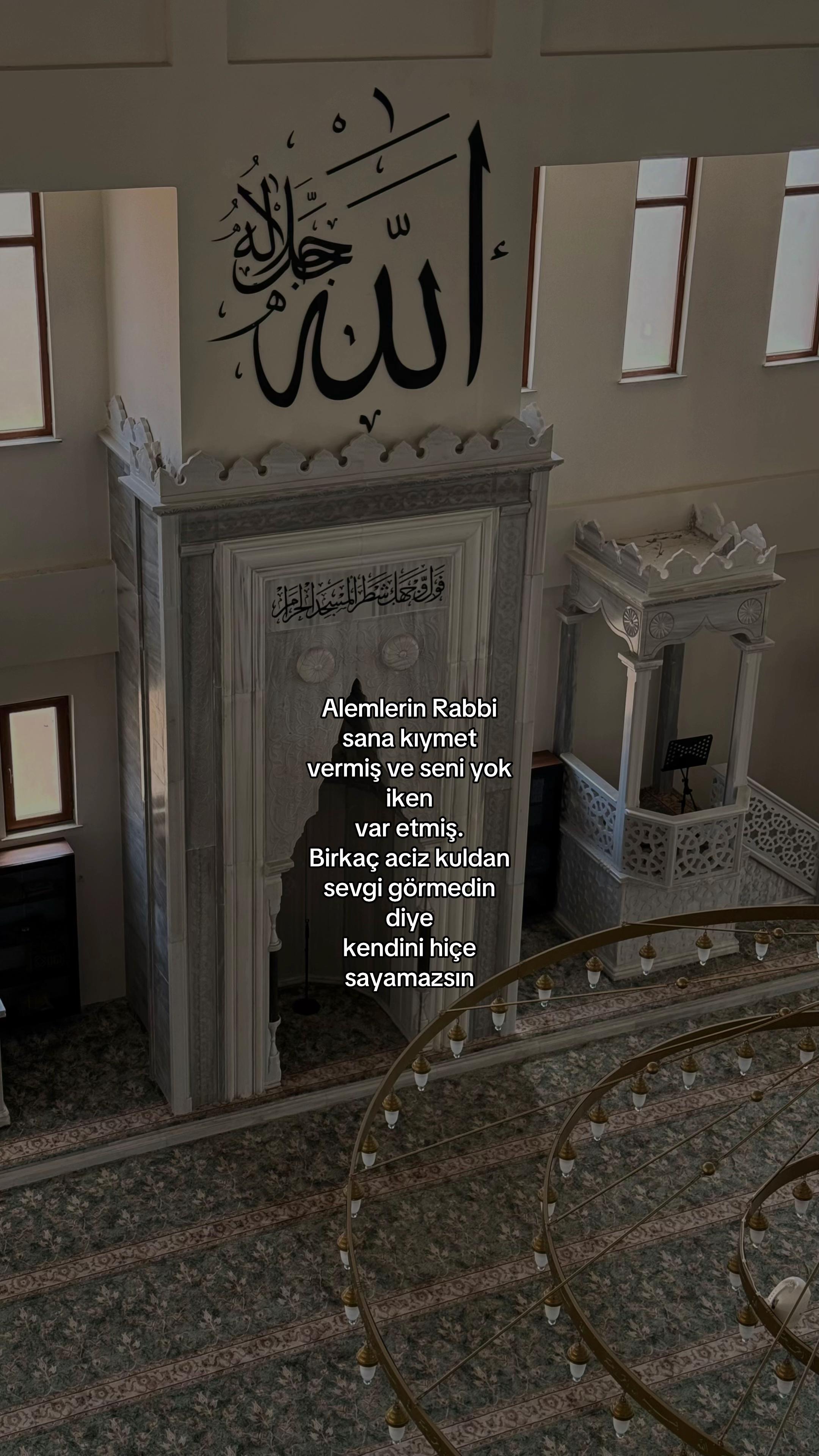 @𝓜