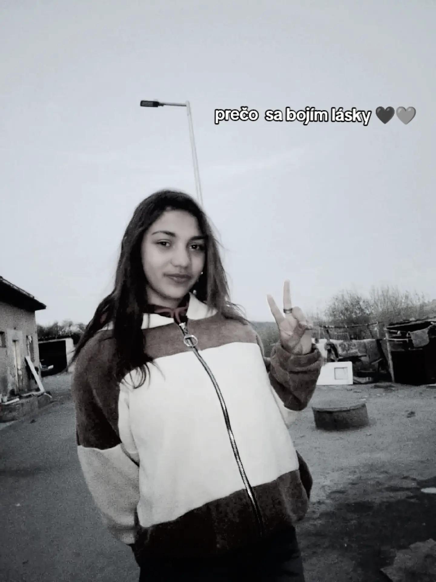@Kikuska Kika