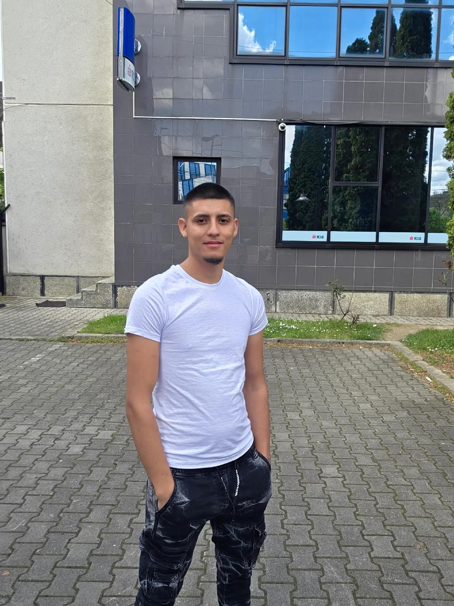 @claudiu✂️frz