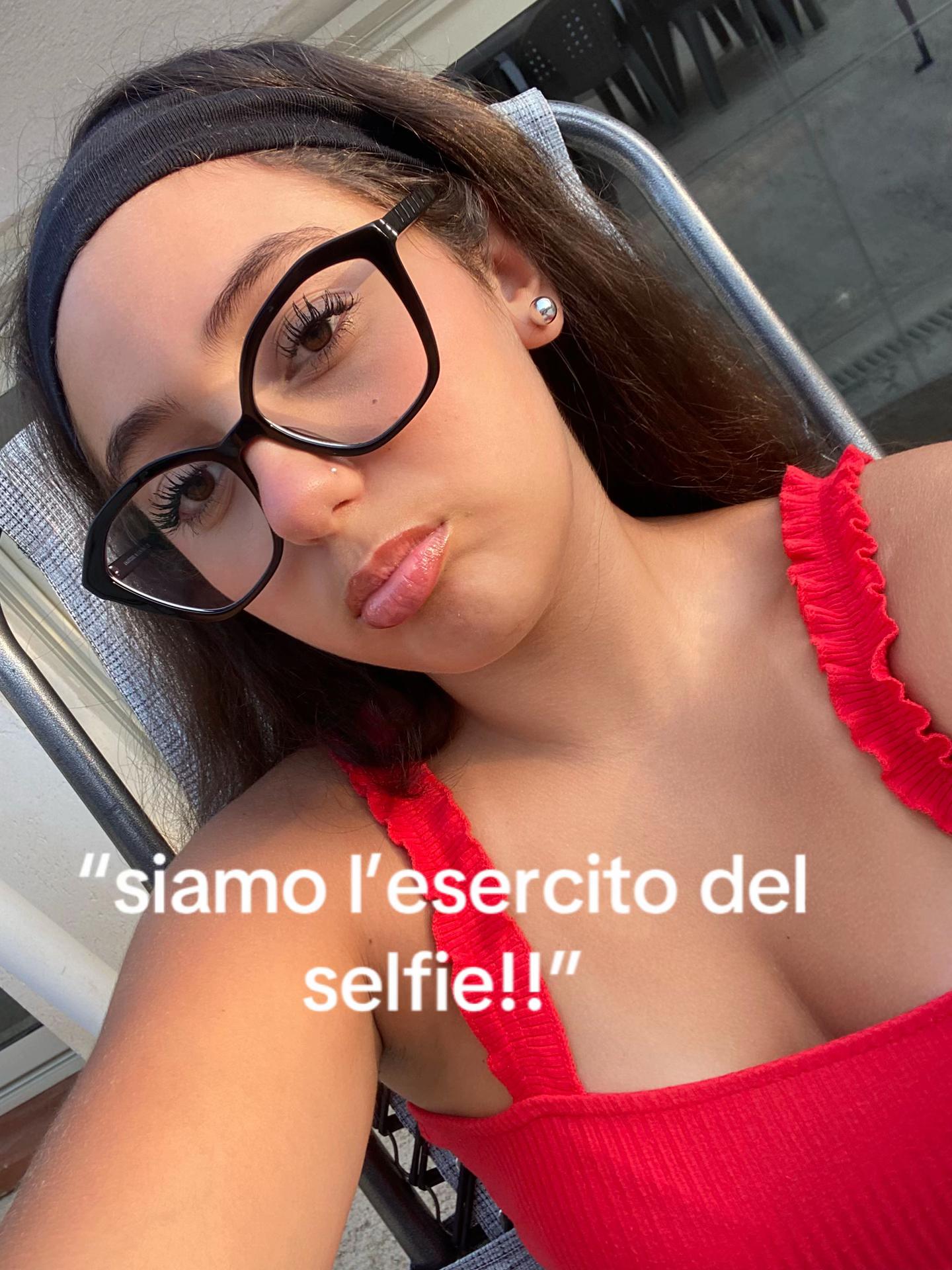 @😝