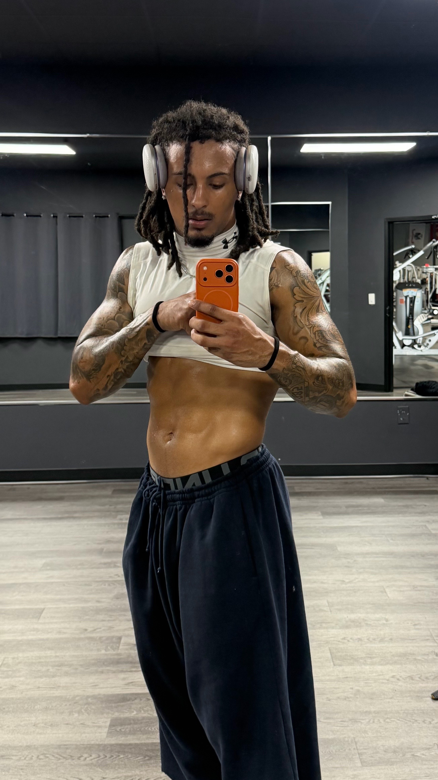 @siahlashawn